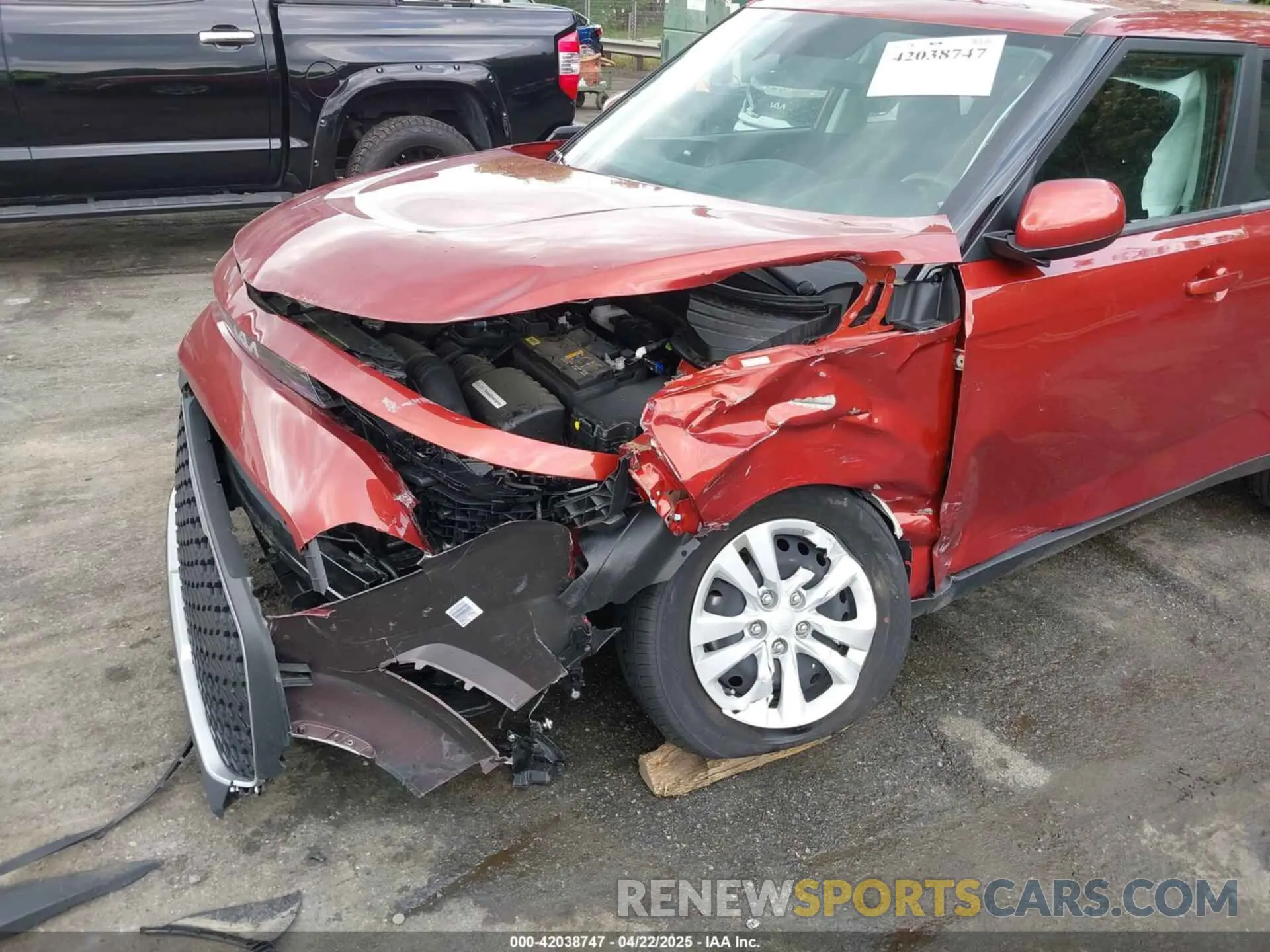17 Photograph of a damaged car KNDJ23AU5P7891941 KIA SOUL 2023