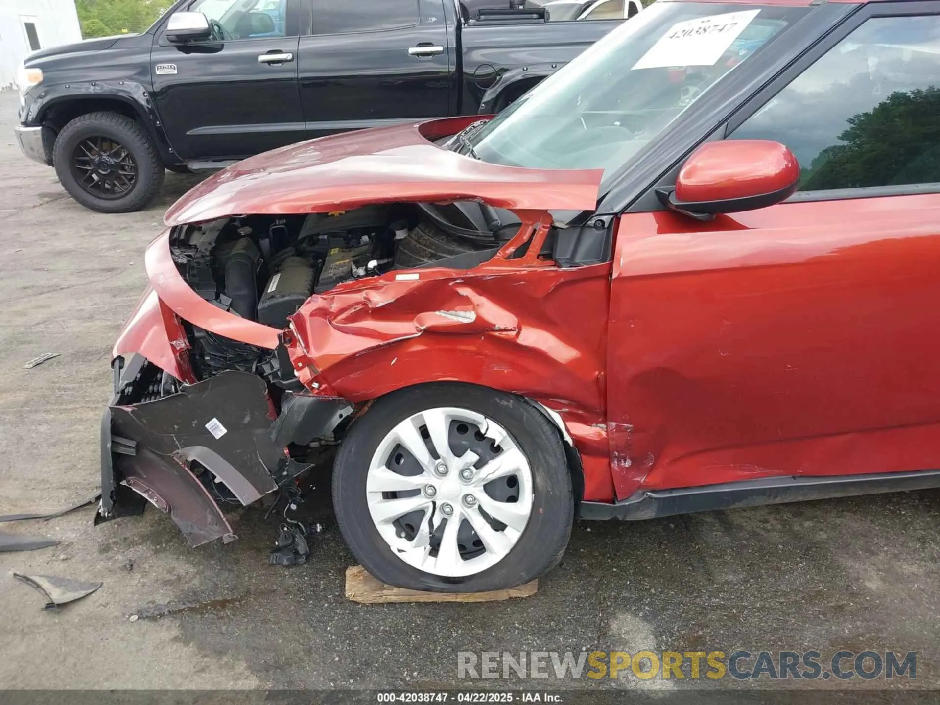 18 Photograph of a damaged car KNDJ23AU5P7891941 KIA SOUL 2023