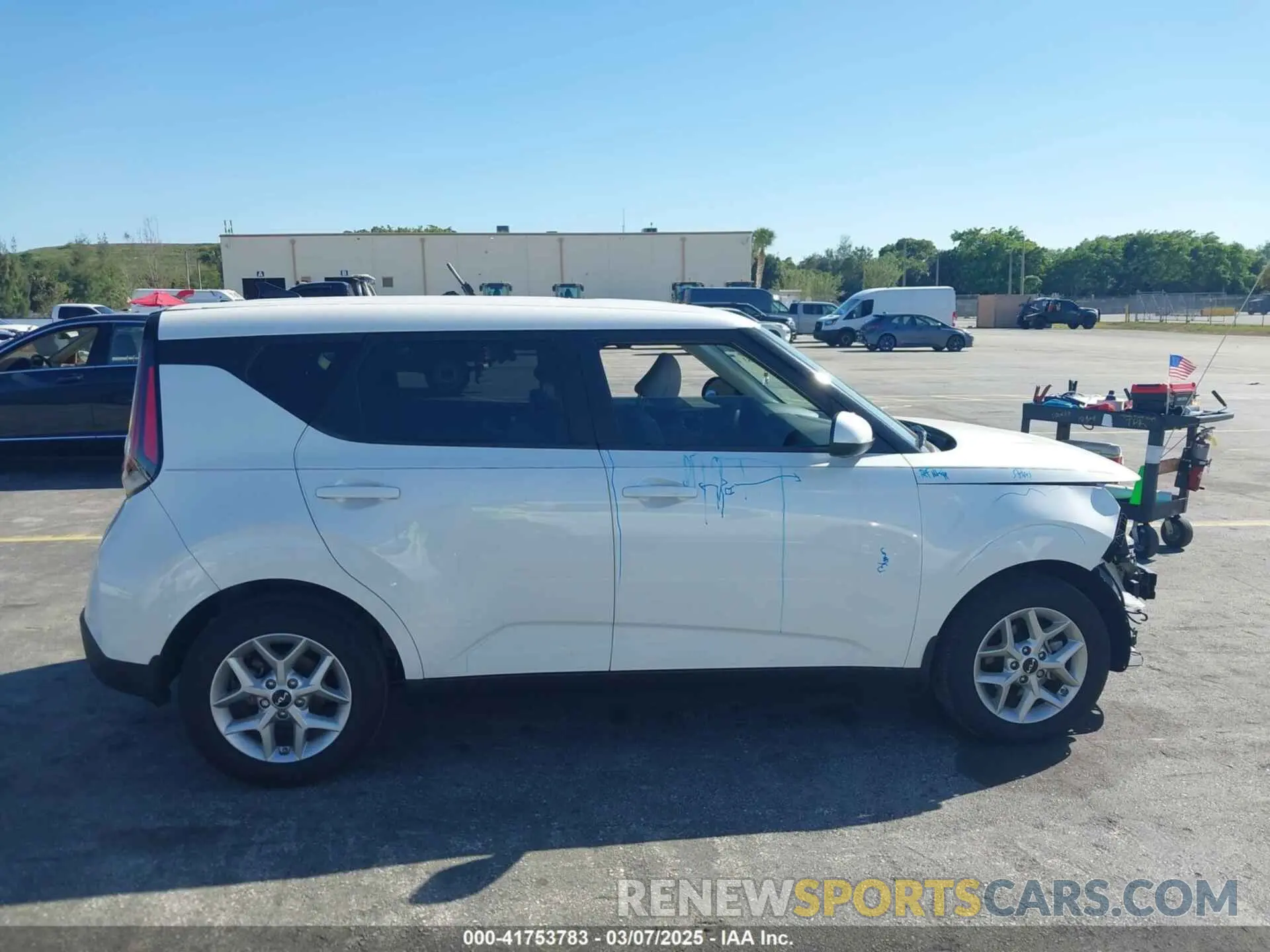 14 Photograph of a damaged car KNDJ23AU5P7896251 KIA SOUL 2023