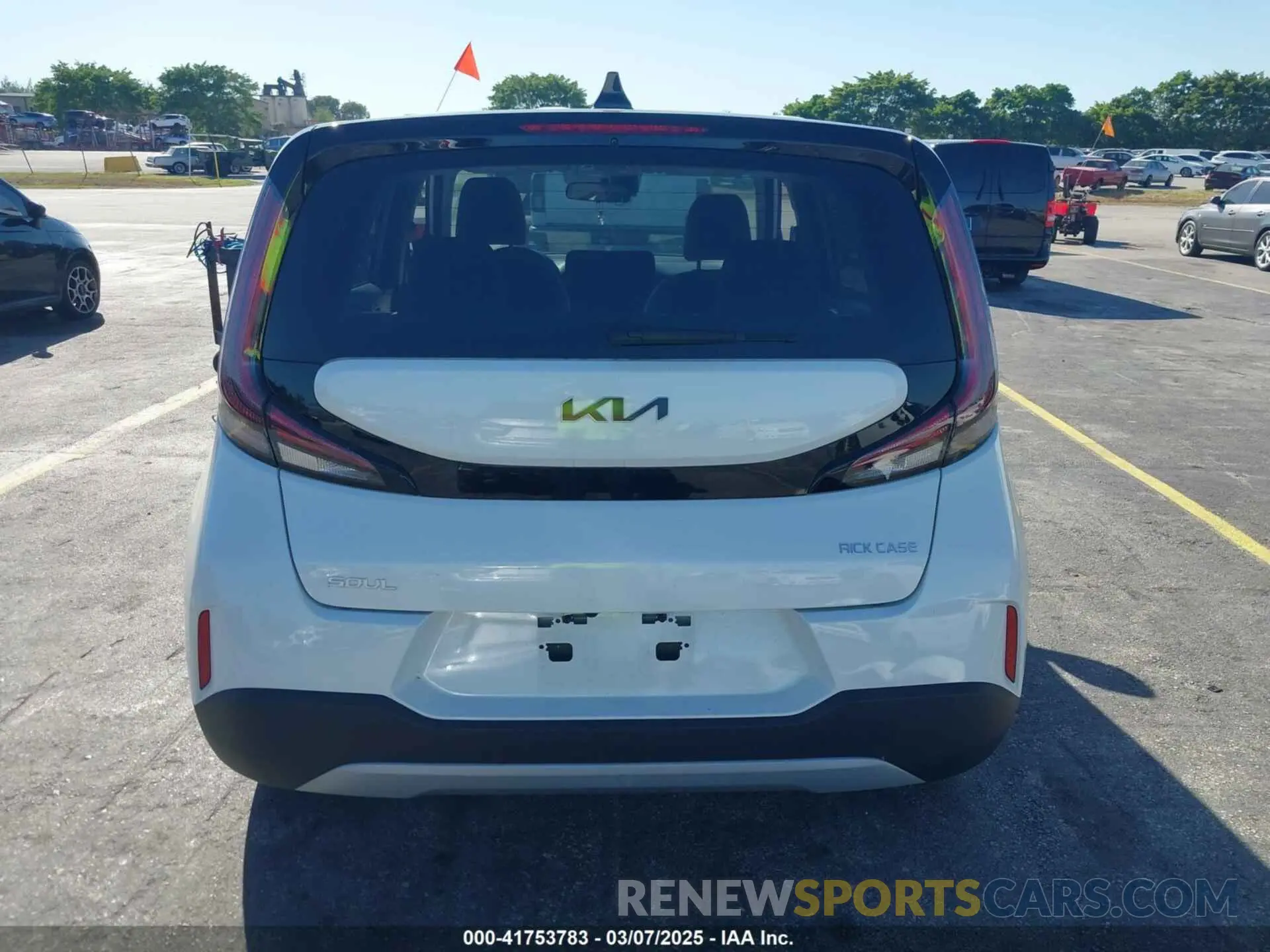 17 Photograph of a damaged car KNDJ23AU5P7896251 KIA SOUL 2023