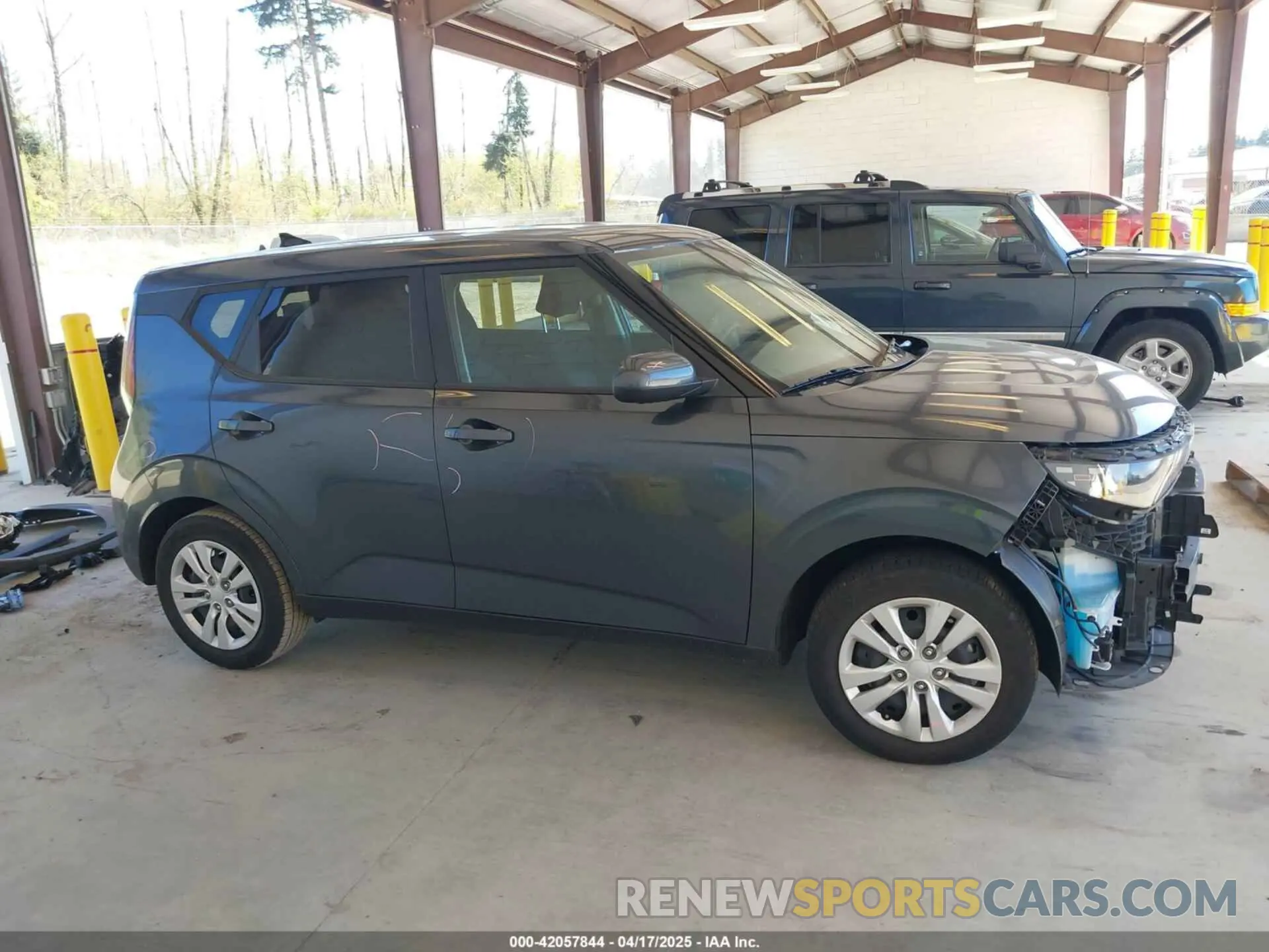 14 Photograph of a damaged car KNDJ23AU6P7198389 KIA SOUL 2023