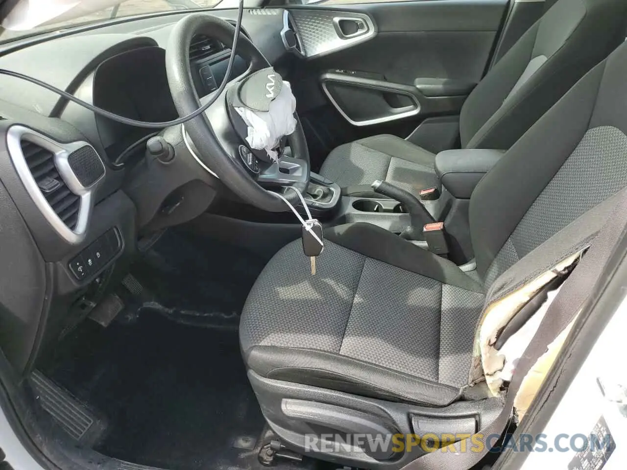 7 Photograph of a damaged car KNDJ23AU6P7860830 KIA SOUL 2023
