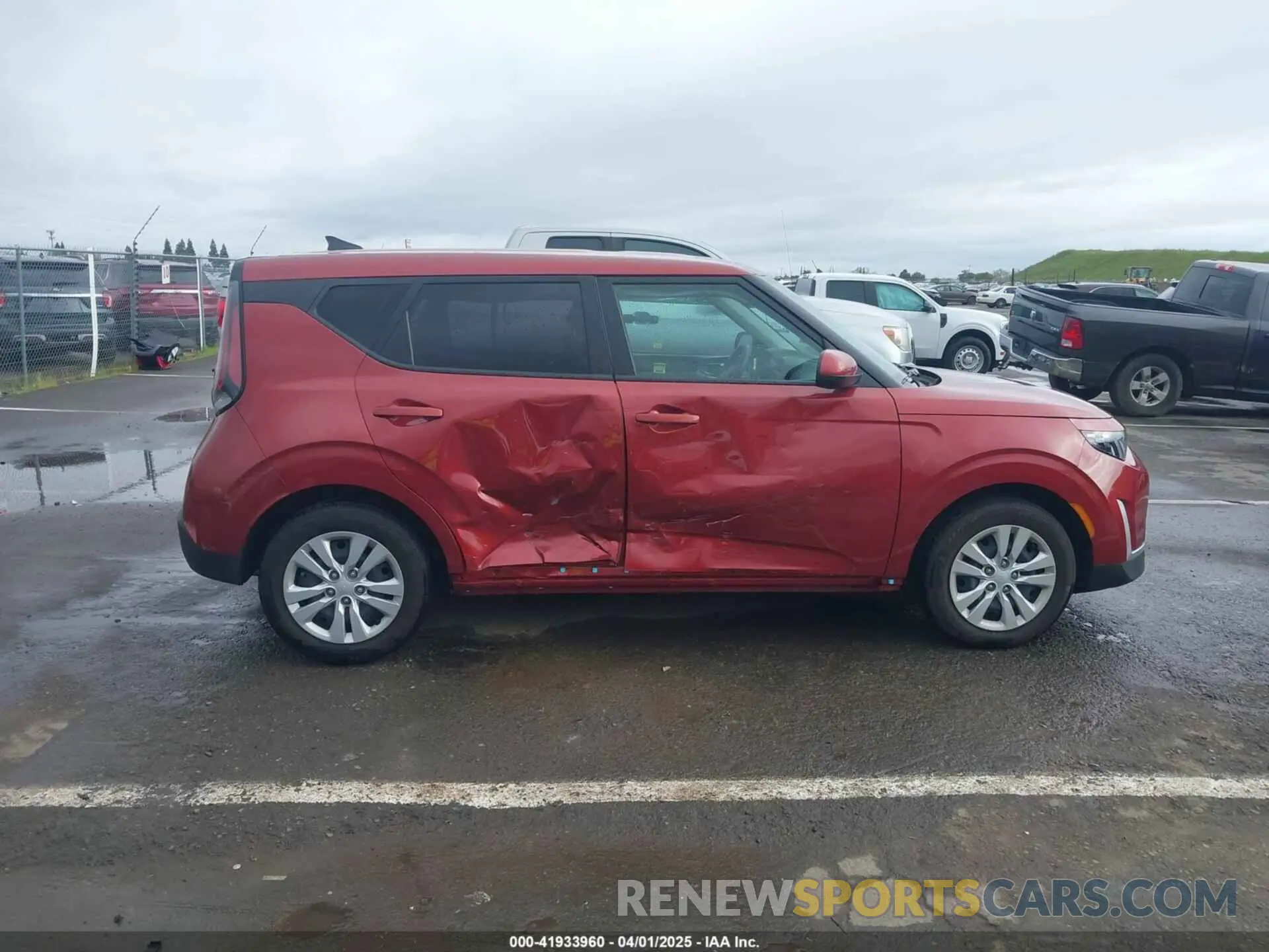 14 Photograph of a damaged car KNDJ23AU6P7868992 KIA SOUL 2023