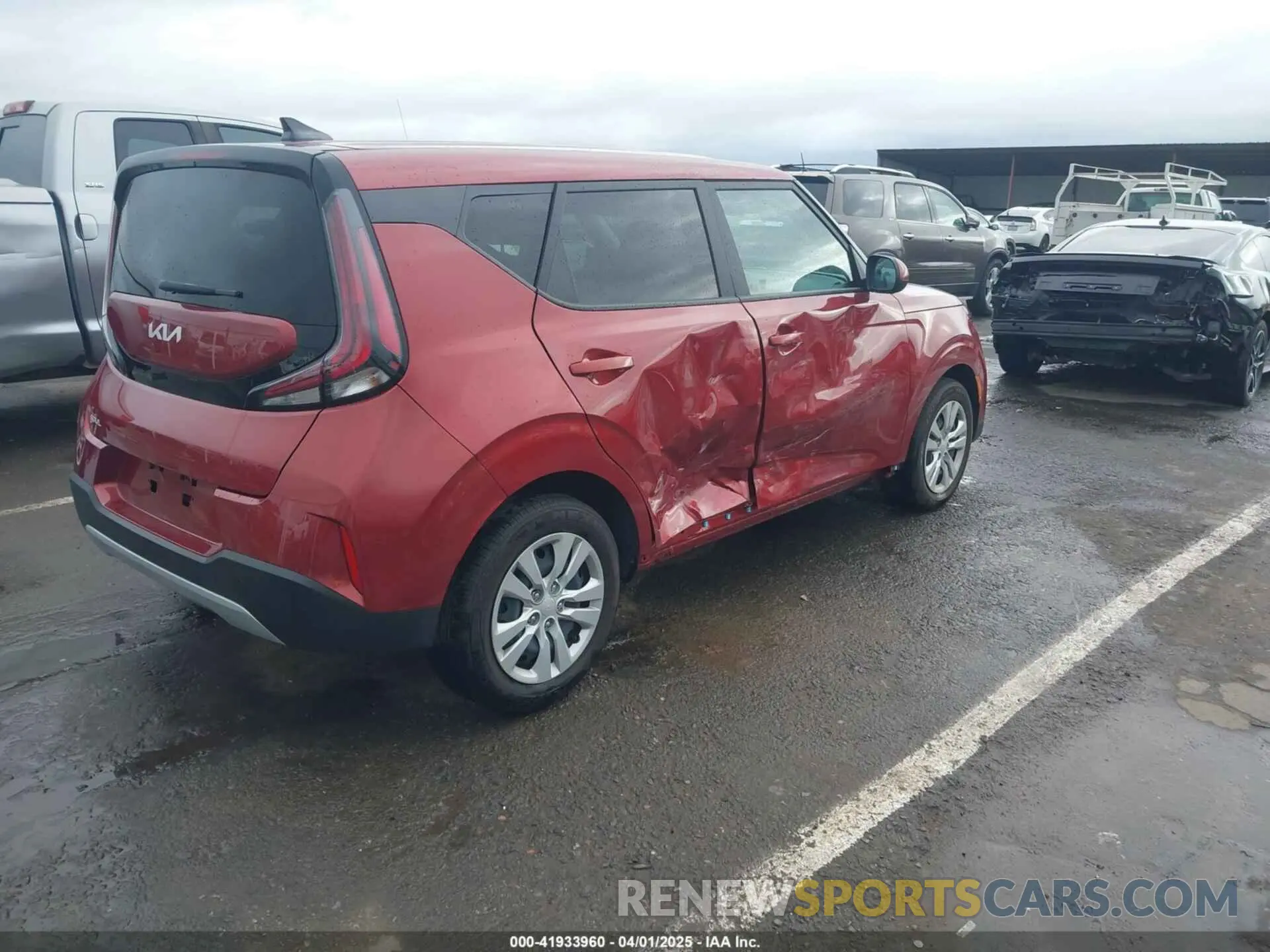 4 Photograph of a damaged car KNDJ23AU6P7868992 KIA SOUL 2023