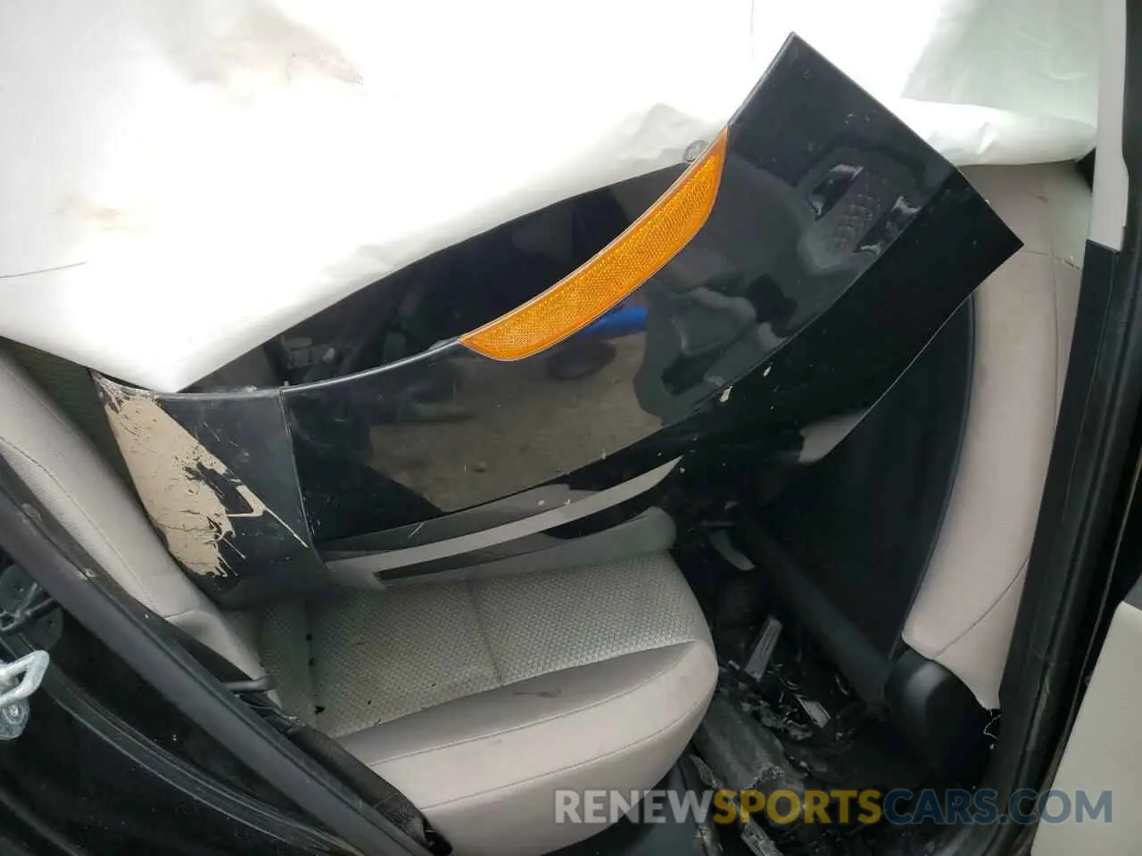 10 Photograph of a damaged car KNDJ23AU6P7872671 KIA SOUL 2023