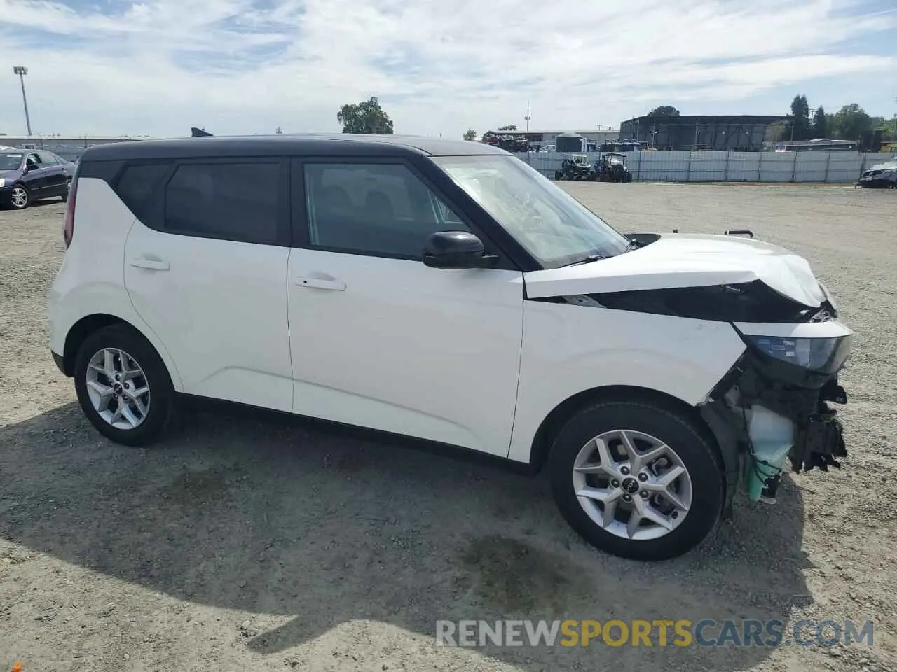 4 Photograph of a damaged car KNDJ23AU7P7190172 KIA SOUL 2023