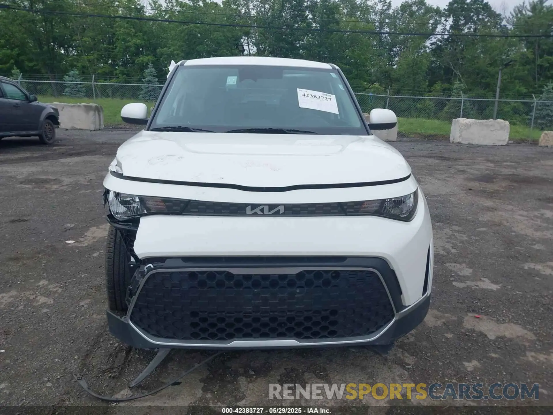 13 Photograph of a damaged car KNDJ23AU7P7875952 KIA SOUL 2023