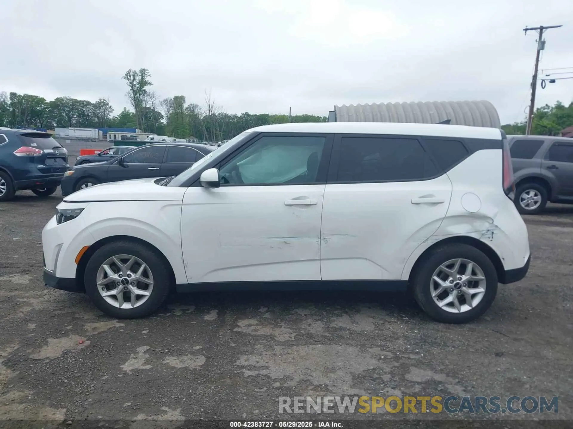 15 Photograph of a damaged car KNDJ23AU7P7875952 KIA SOUL 2023