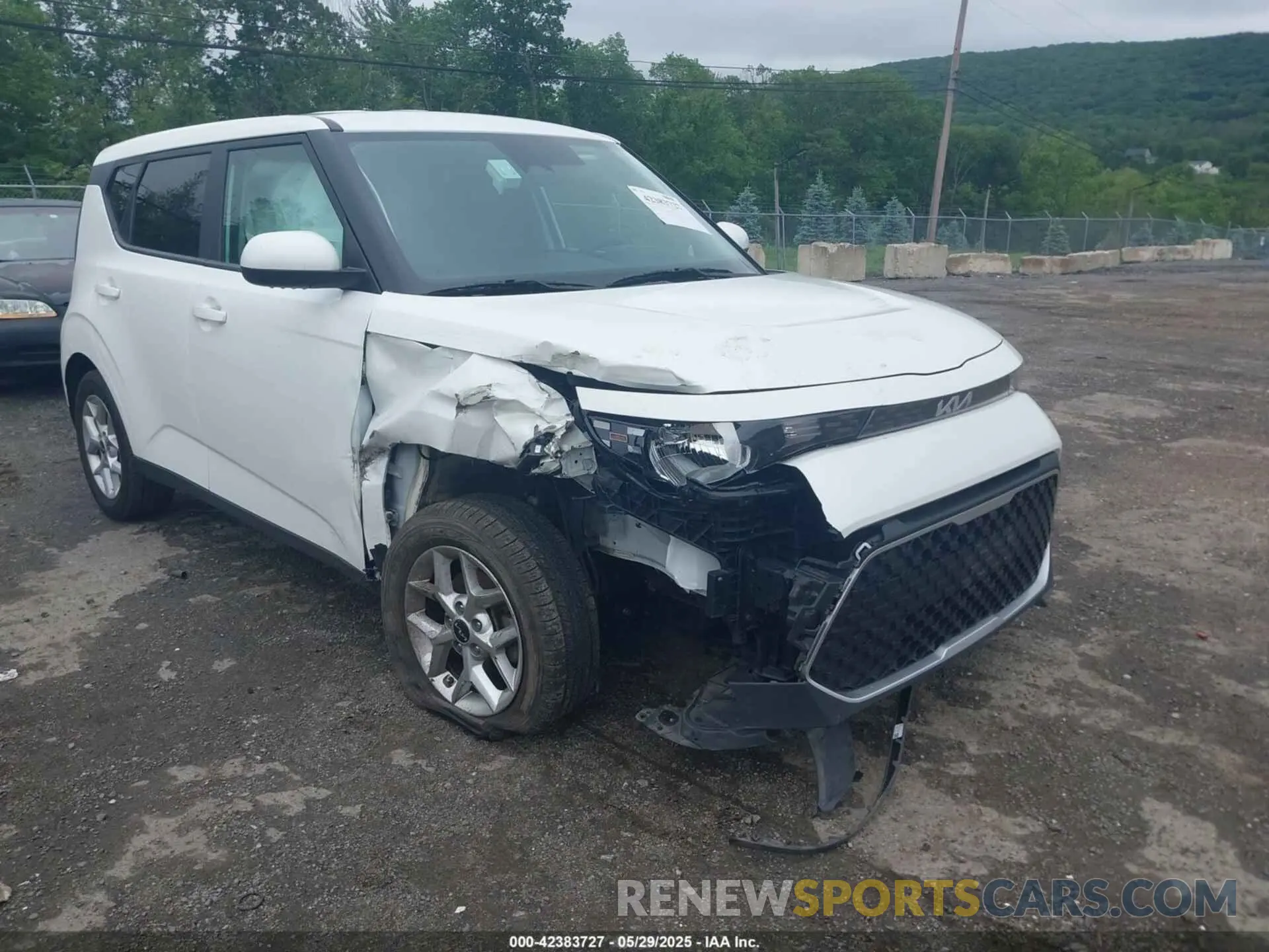 6 Photograph of a damaged car KNDJ23AU7P7875952 KIA SOUL 2023