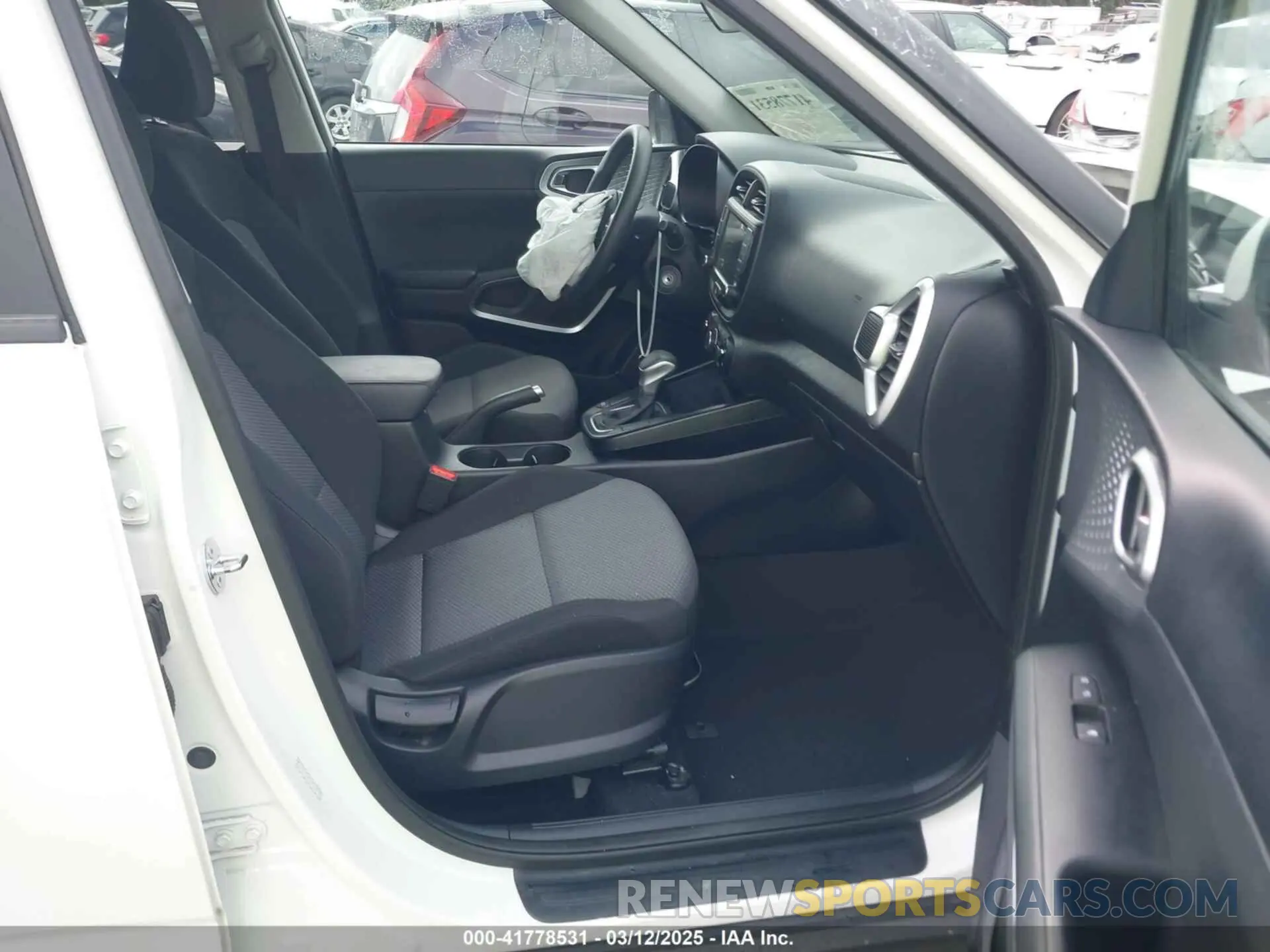 5 Photograph of a damaged car KNDJ23AU8P7884420 KIA SOUL 2023