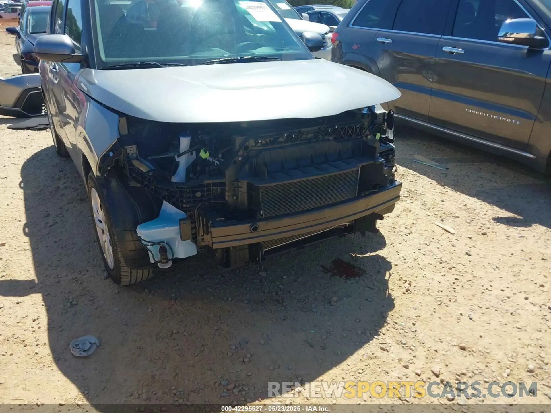 18 Photograph of a damaged car KNDJ23AU9P7845786 KIA SOUL 2023
