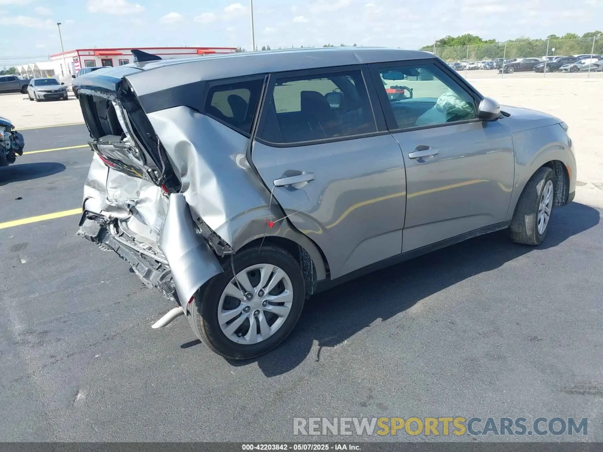 4 Photograph of a damaged car KNDJ23AU9P7874284 KIA SOUL 2023