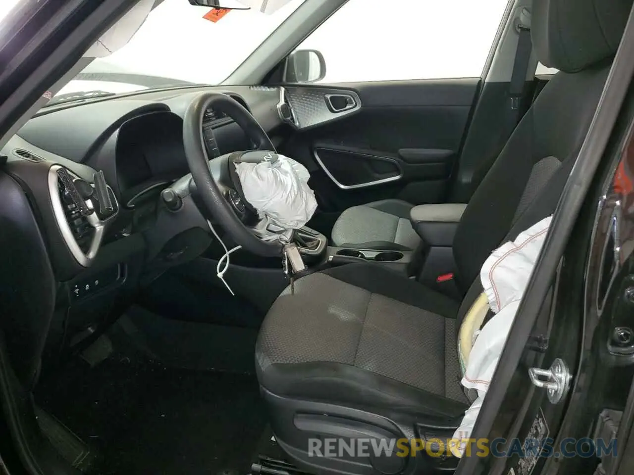 7 Photograph of a damaged car KNDJ23AU9P7880392 KIA SOUL 2023