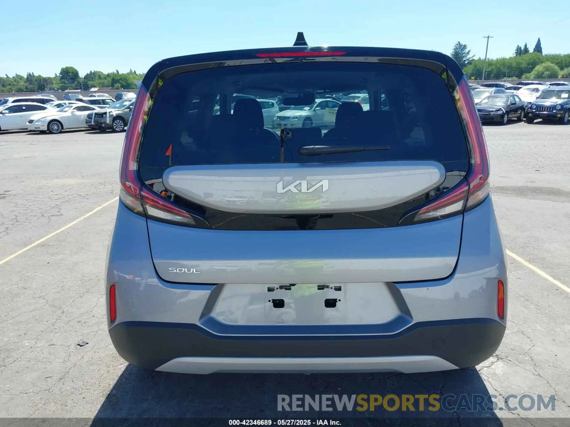 16 Photograph of a damaged car KNDJ23AU9P7895698 KIA SOUL 2023