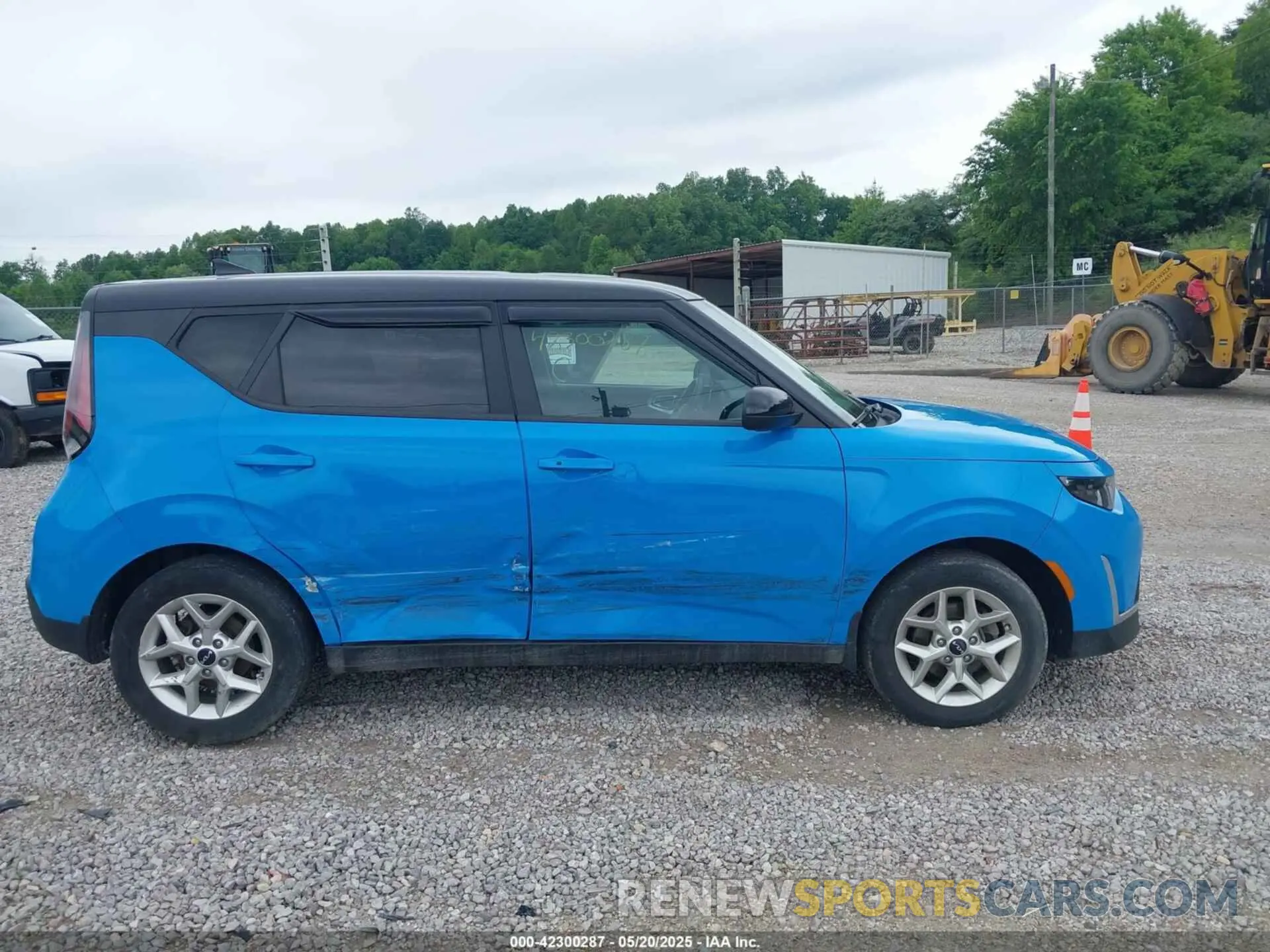 13 Photograph of a damaged car KNDJ23AUXP7204582 KIA SOUL 2023