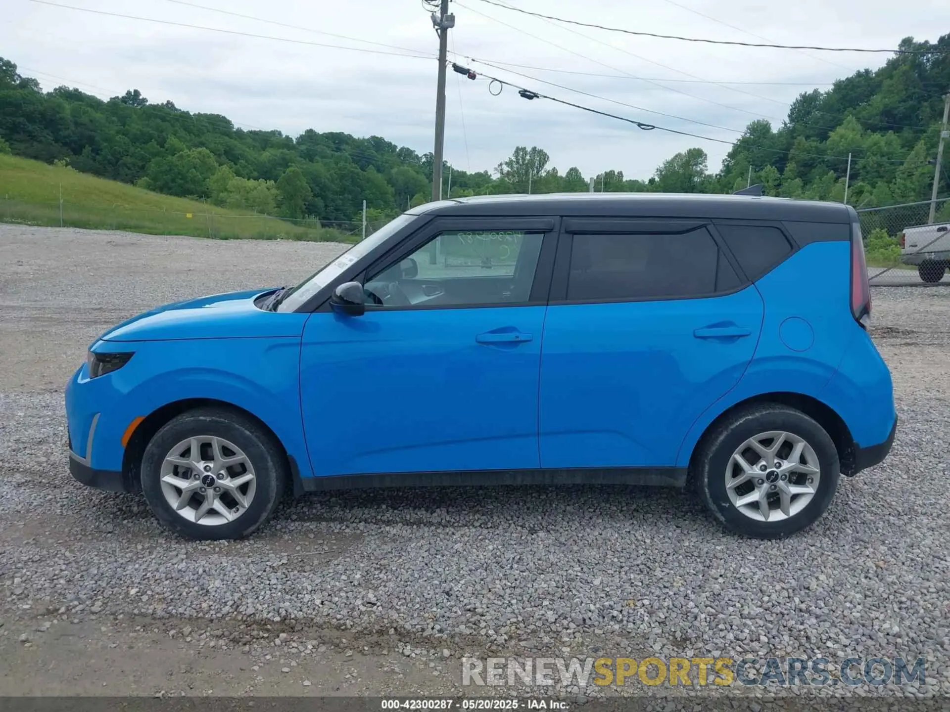 14 Photograph of a damaged car KNDJ23AUXP7204582 KIA SOUL 2023