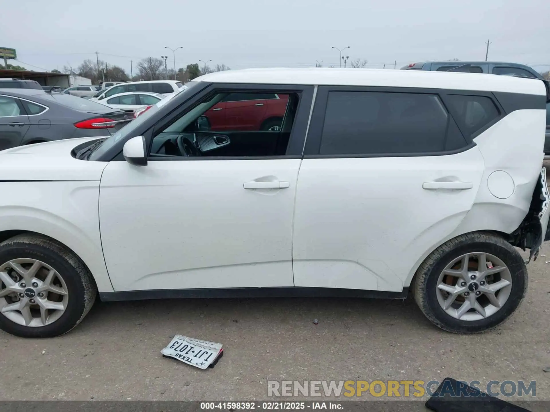 13 Photograph of a damaged car KNDJ23AUXP7215033 KIA SOUL 2023