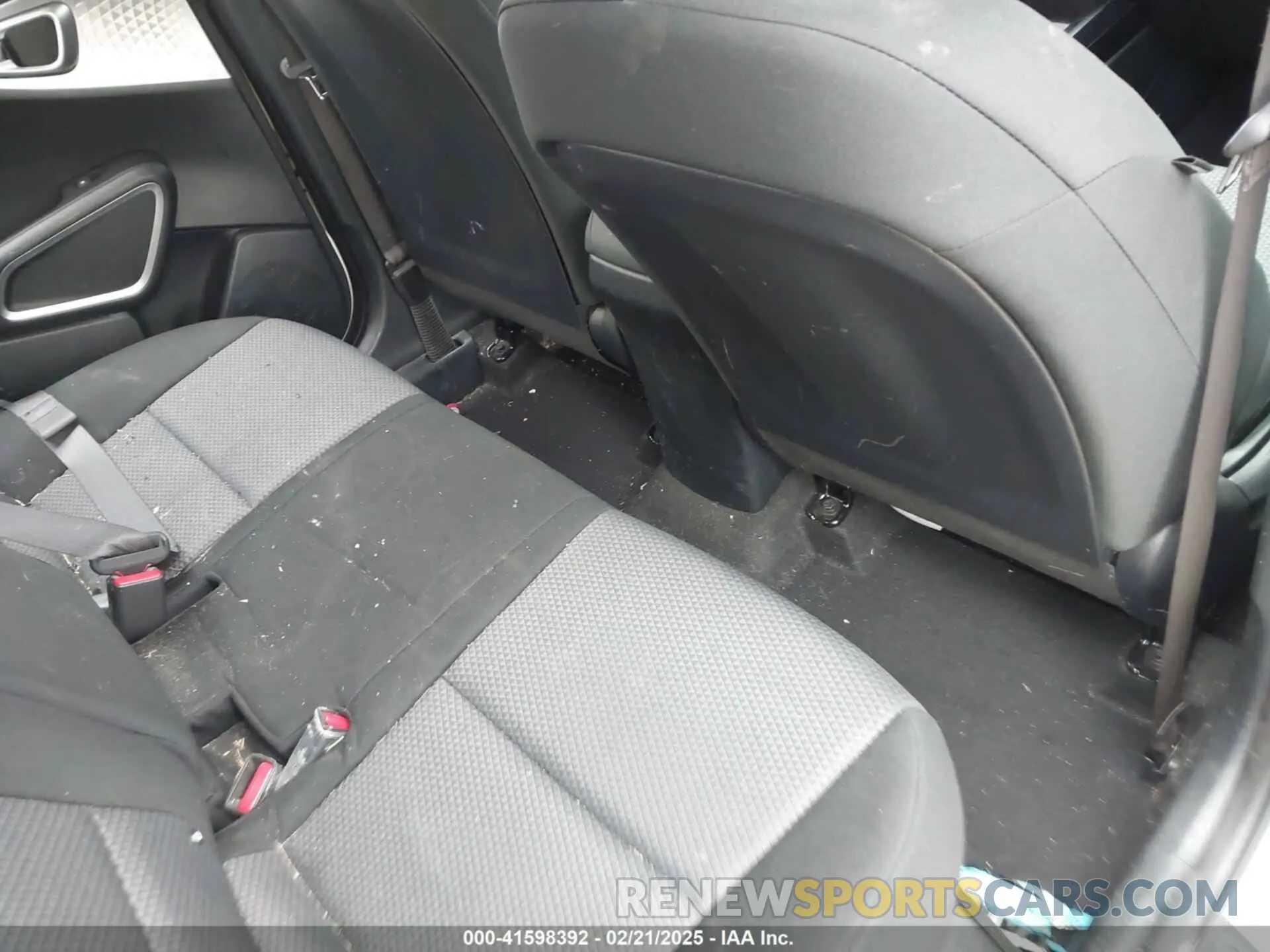 8 Photograph of a damaged car KNDJ23AUXP7215033 KIA SOUL 2023