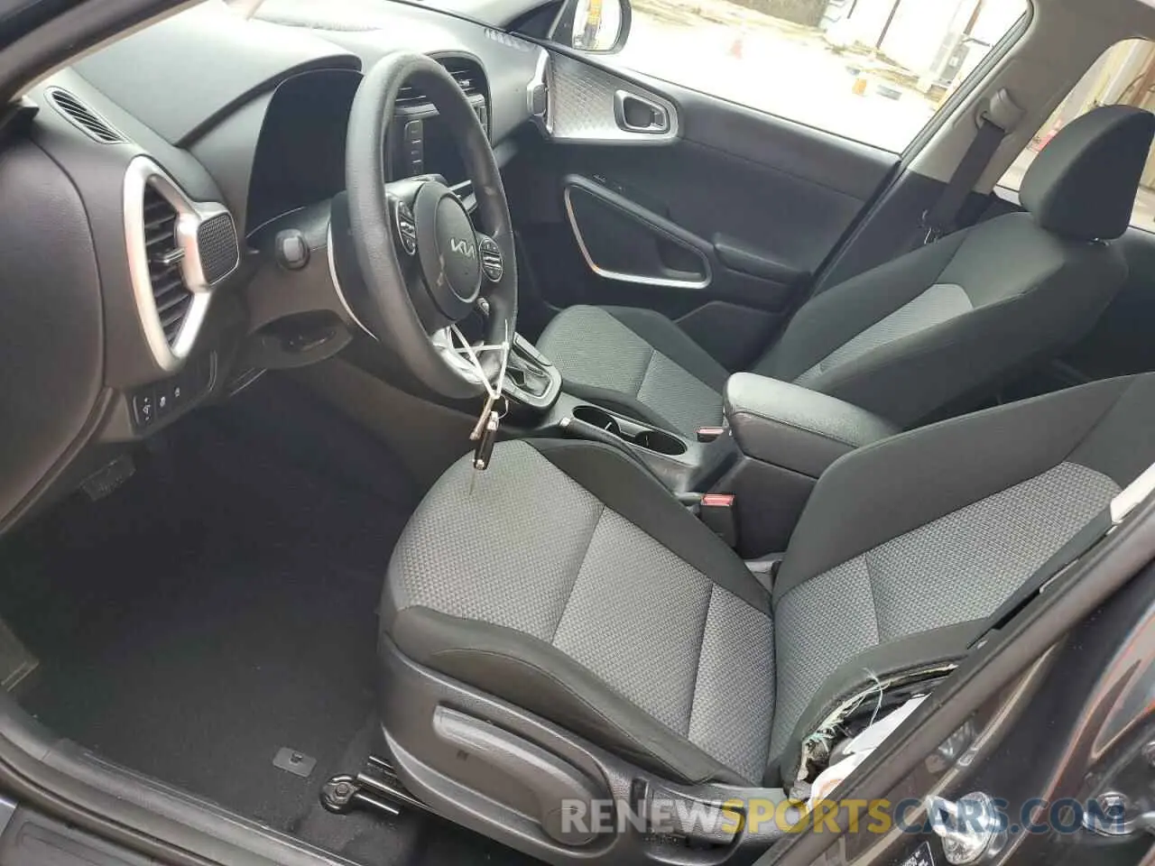 7 Photograph of a damaged car KNDJ23AUXP7882409 KIA SOUL 2023