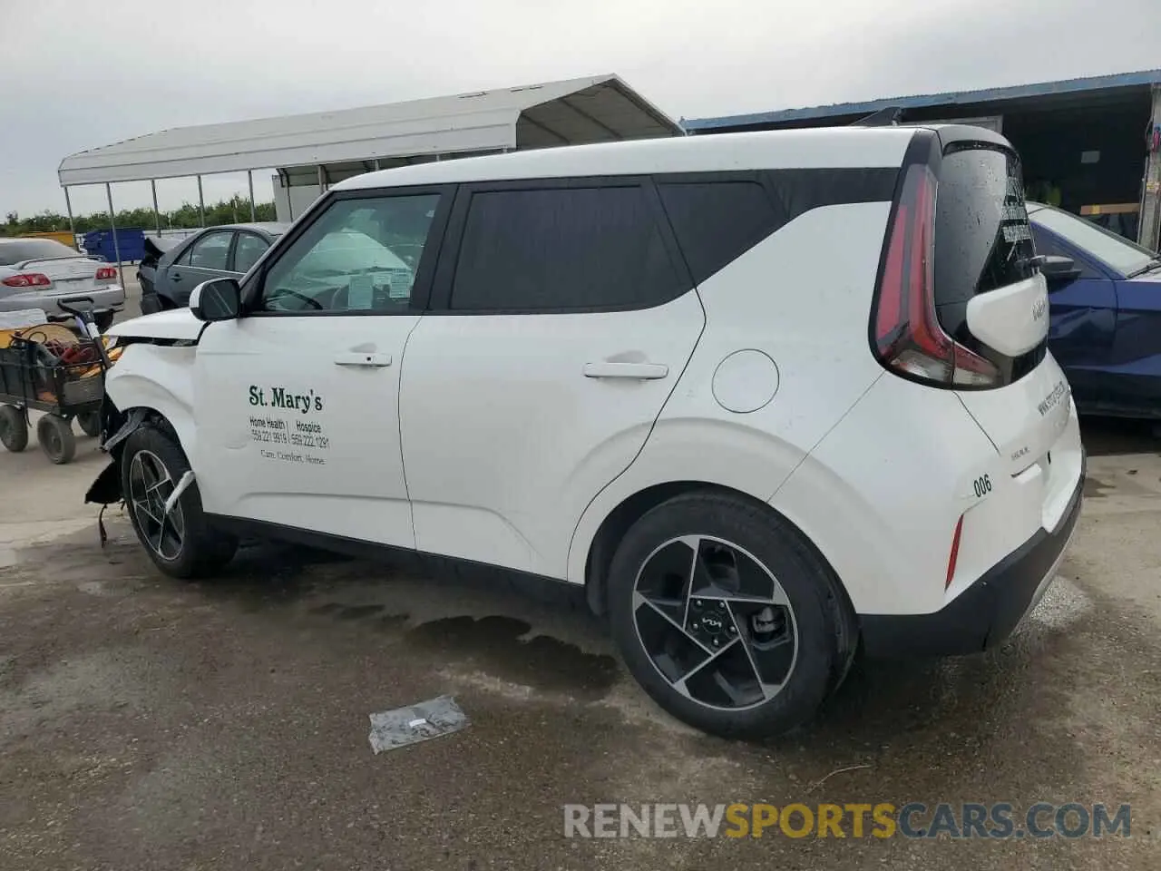 2 Photograph of a damaged car KNDJ33AU0P7846094 KIA SOUL 2023