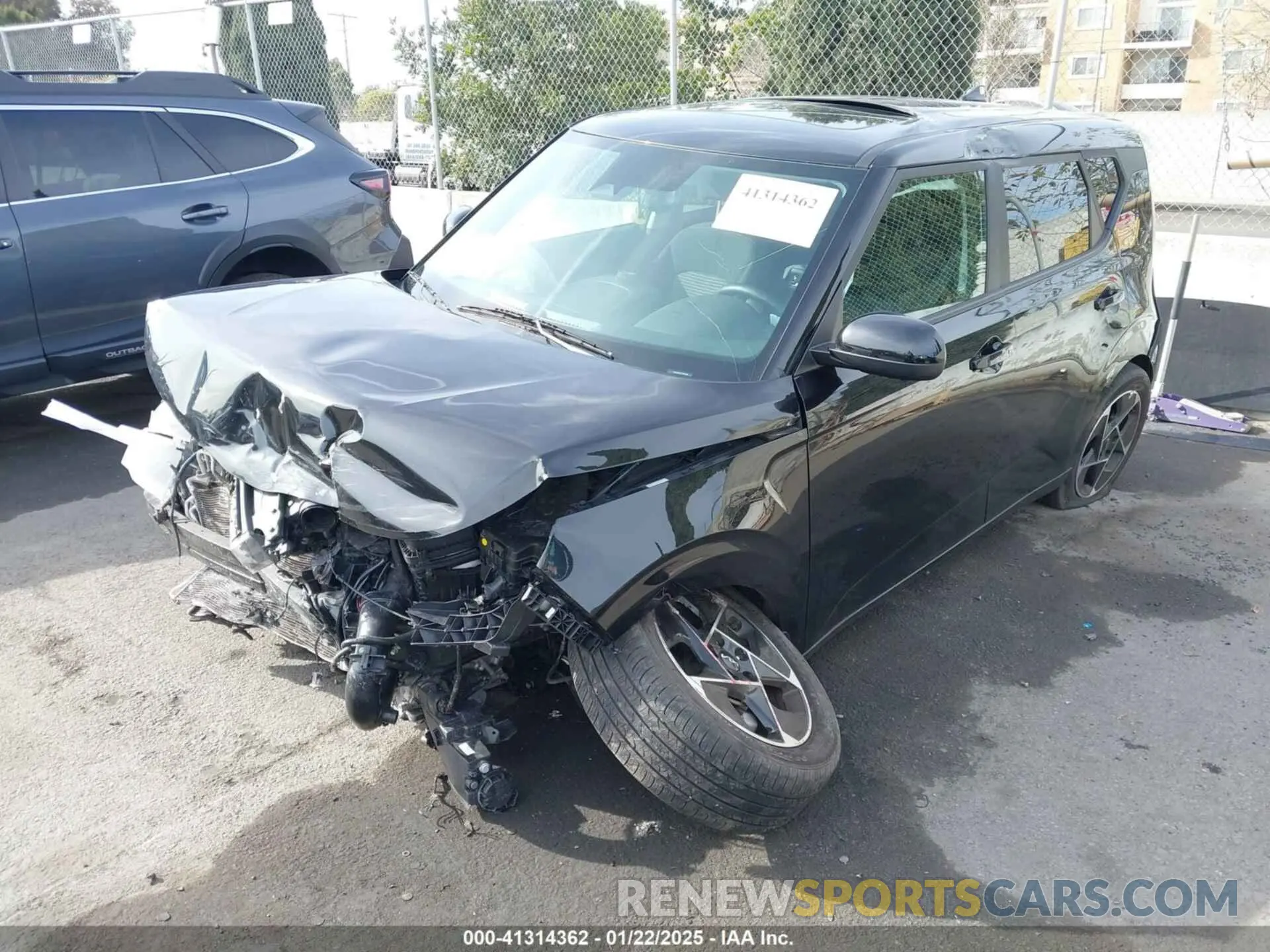 2 Photograph of a damaged car KNDJ33AU1P7856665 KIA SOUL 2023