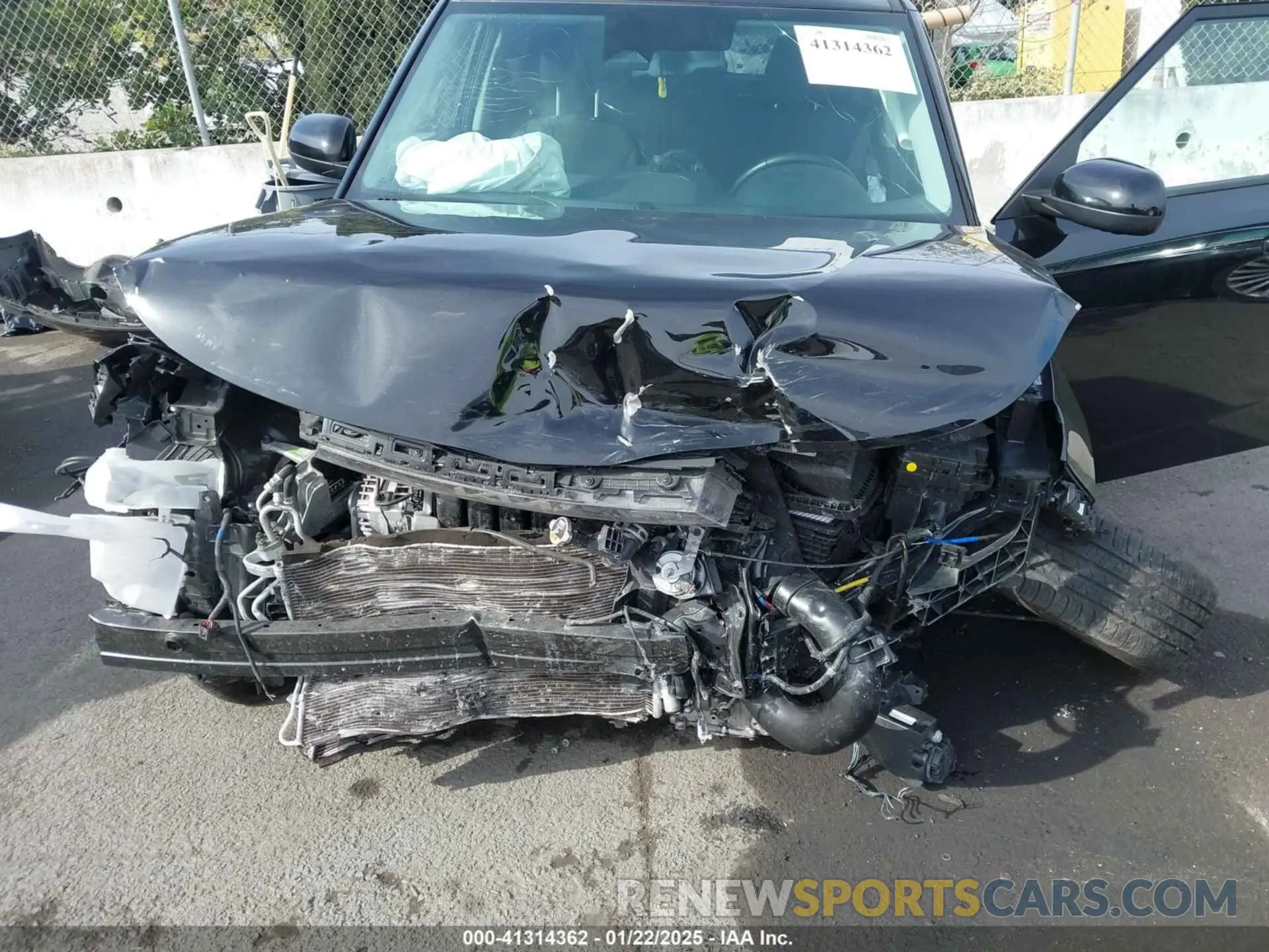 6 Photograph of a damaged car KNDJ33AU1P7856665 KIA SOUL 2023