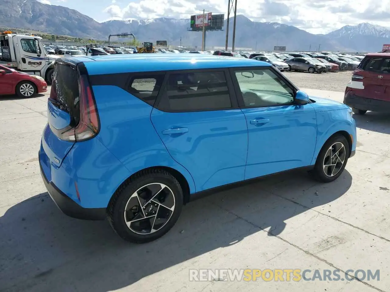 3 Photograph of a damaged car KNDJ33AU3P7199657 KIA SOUL 2023