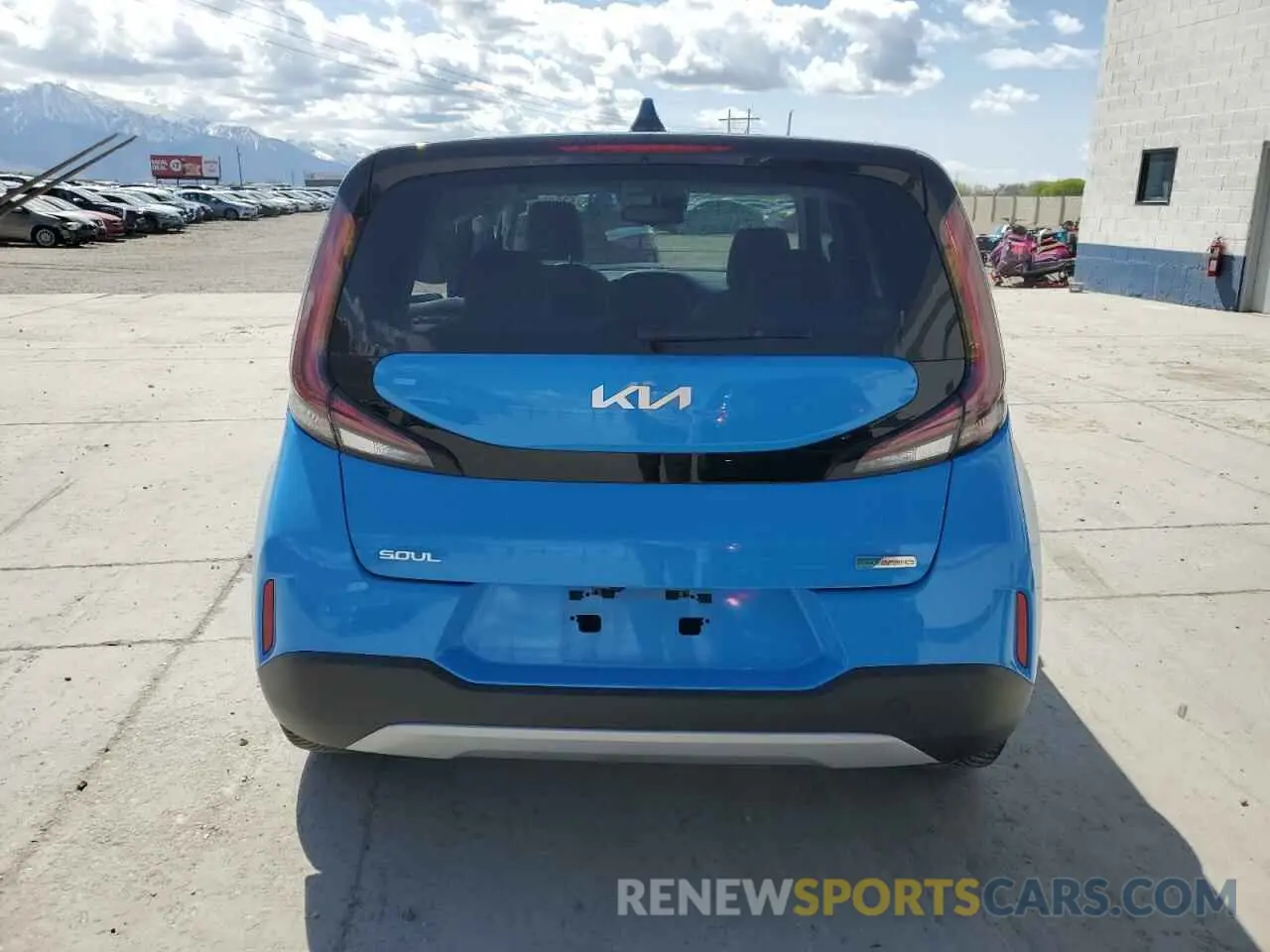 6 Photograph of a damaged car KNDJ33AU3P7199657 KIA SOUL 2023