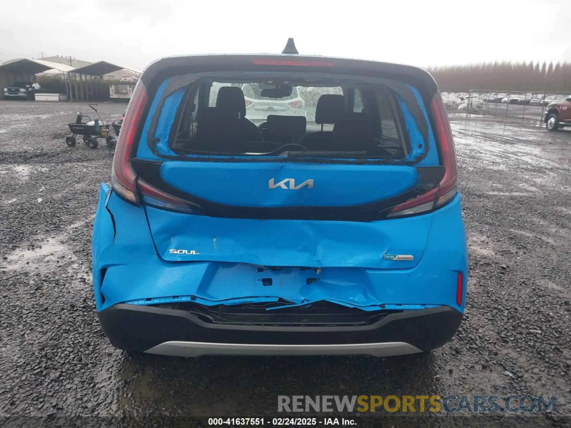 16 Photograph of a damaged car KNDJ33AU3P7202606 KIA SOUL 2023