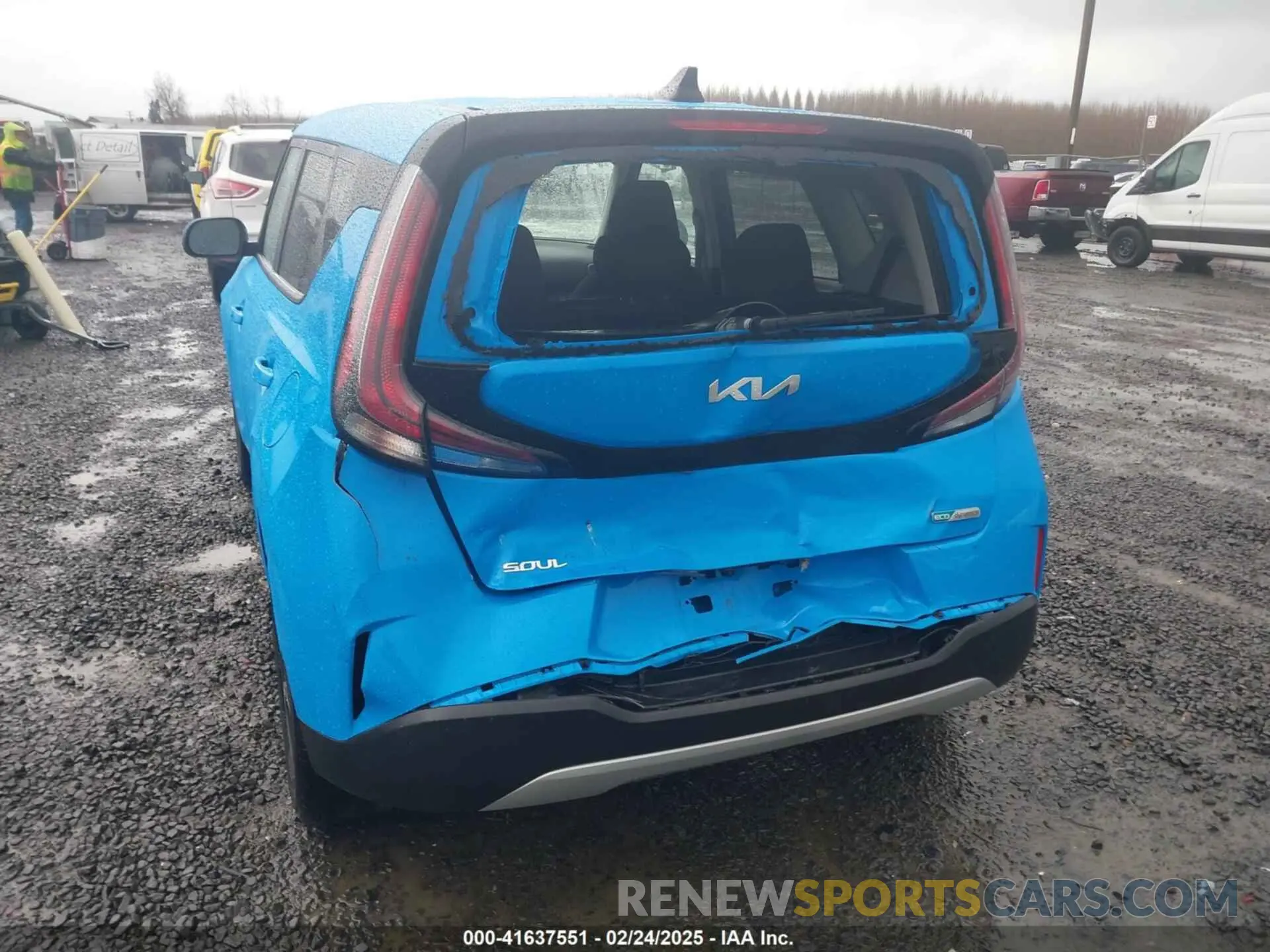 6 Photograph of a damaged car KNDJ33AU3P7202606 KIA SOUL 2023