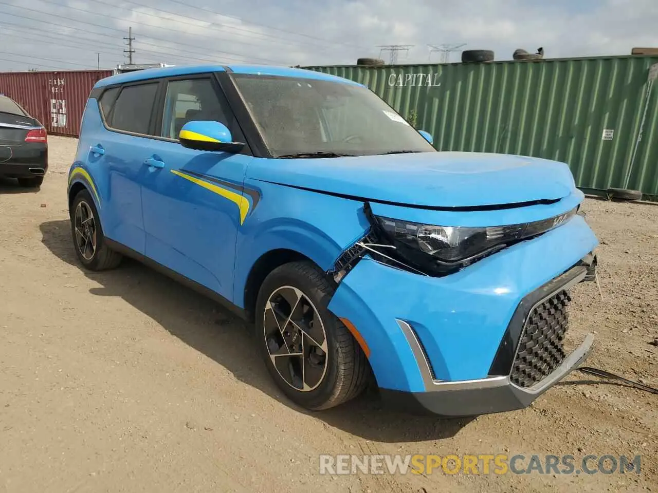 4 Photograph of a damaged car KNDJ33AU4P7187677 KIA SOUL 2023