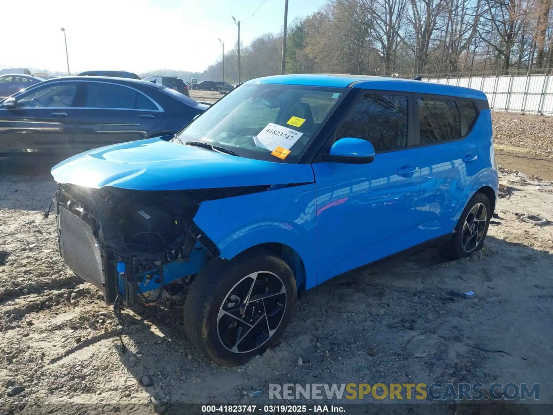2 Photograph of a damaged car KNDJ33AU4P7190594 KIA SOUL 2023