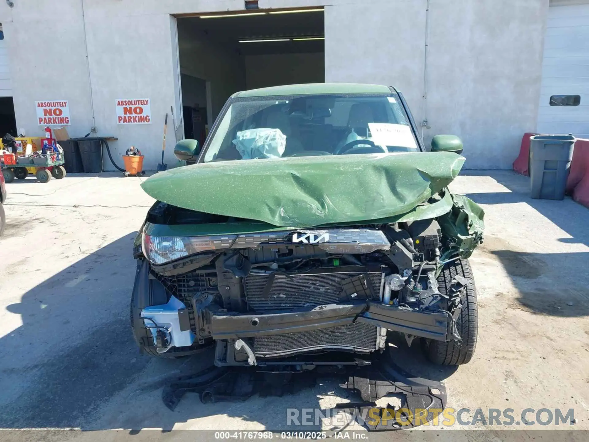 12 Photograph of a damaged car KNDJ33AU5P7194010 KIA SOUL 2023