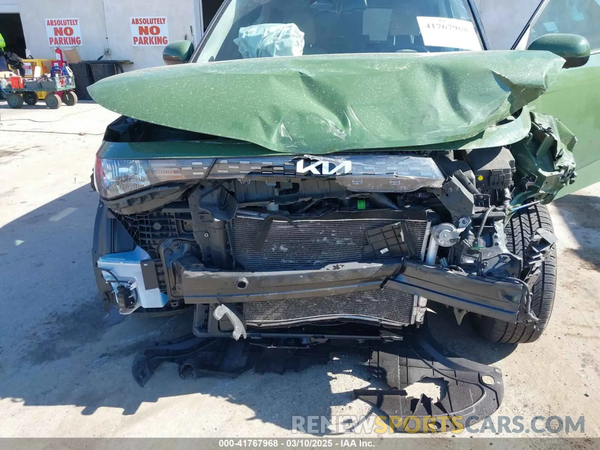 6 Photograph of a damaged car KNDJ33AU5P7194010 KIA SOUL 2023