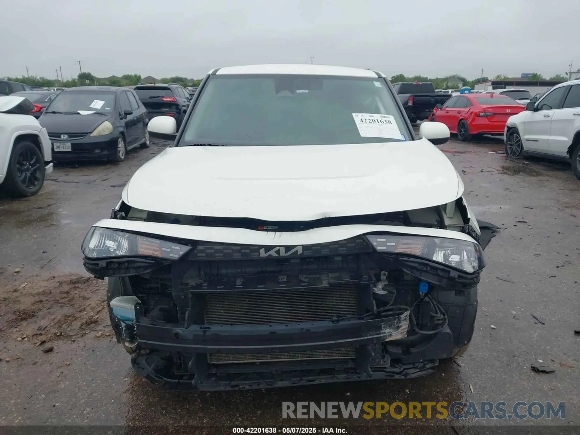12 Photograph of a damaged car KNDJ33AU5P7838976 KIA SOUL 2023