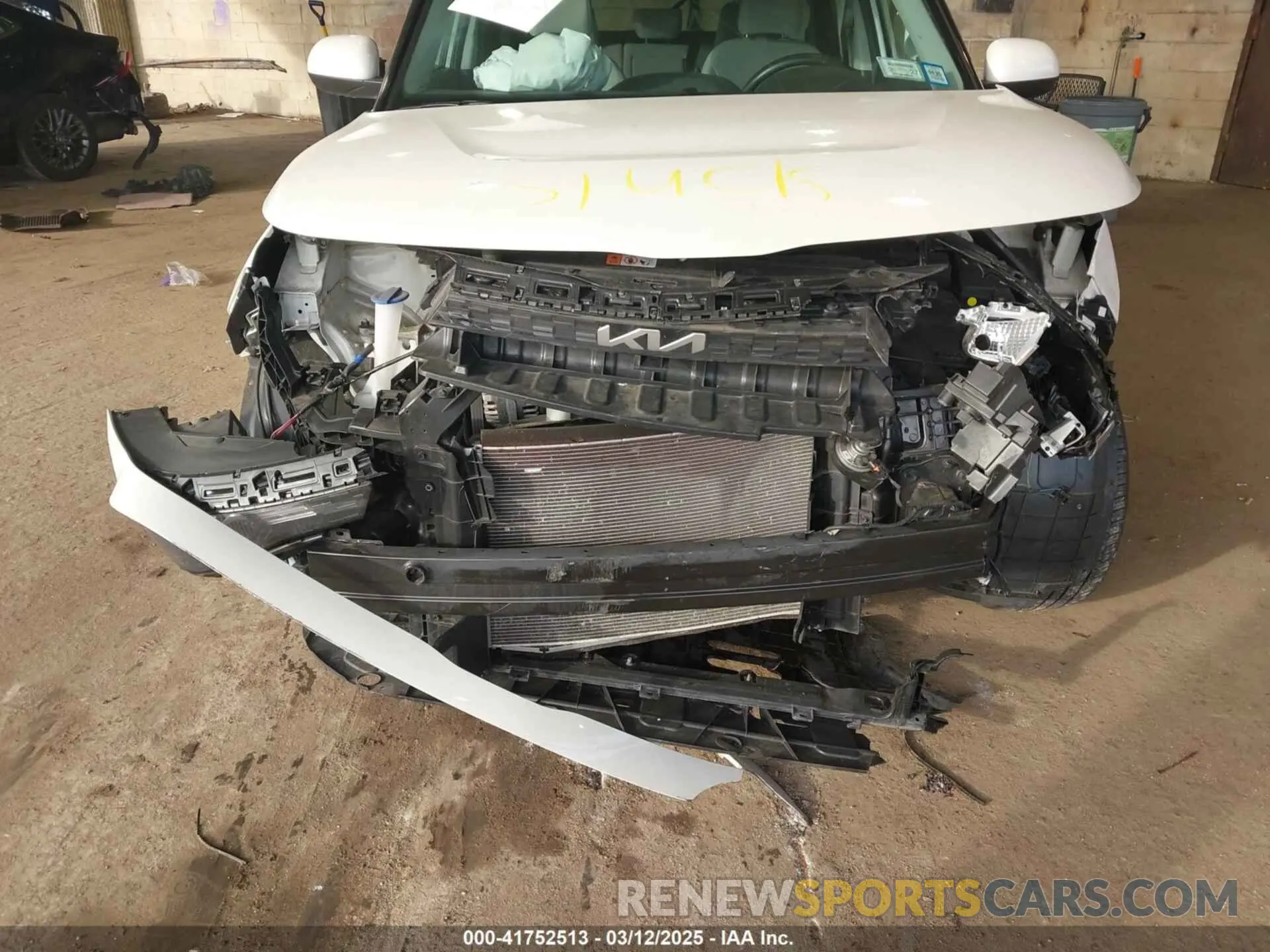 6 Photograph of a damaged car KNDJ33AU5P7874182 KIA SOUL 2023