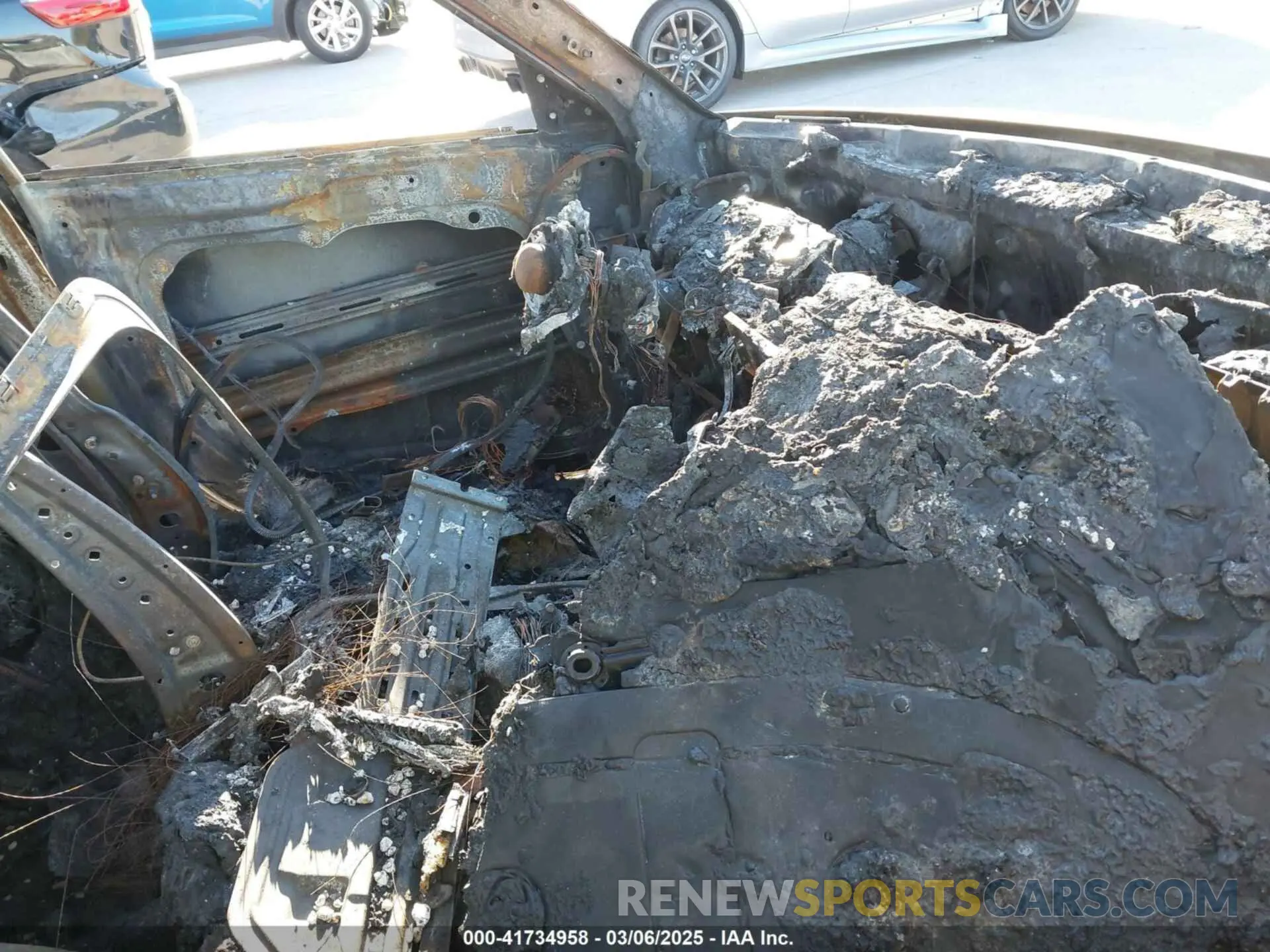 5 Photograph of a damaged car KNDJ33AU5P7893234 KIA SOUL 2023