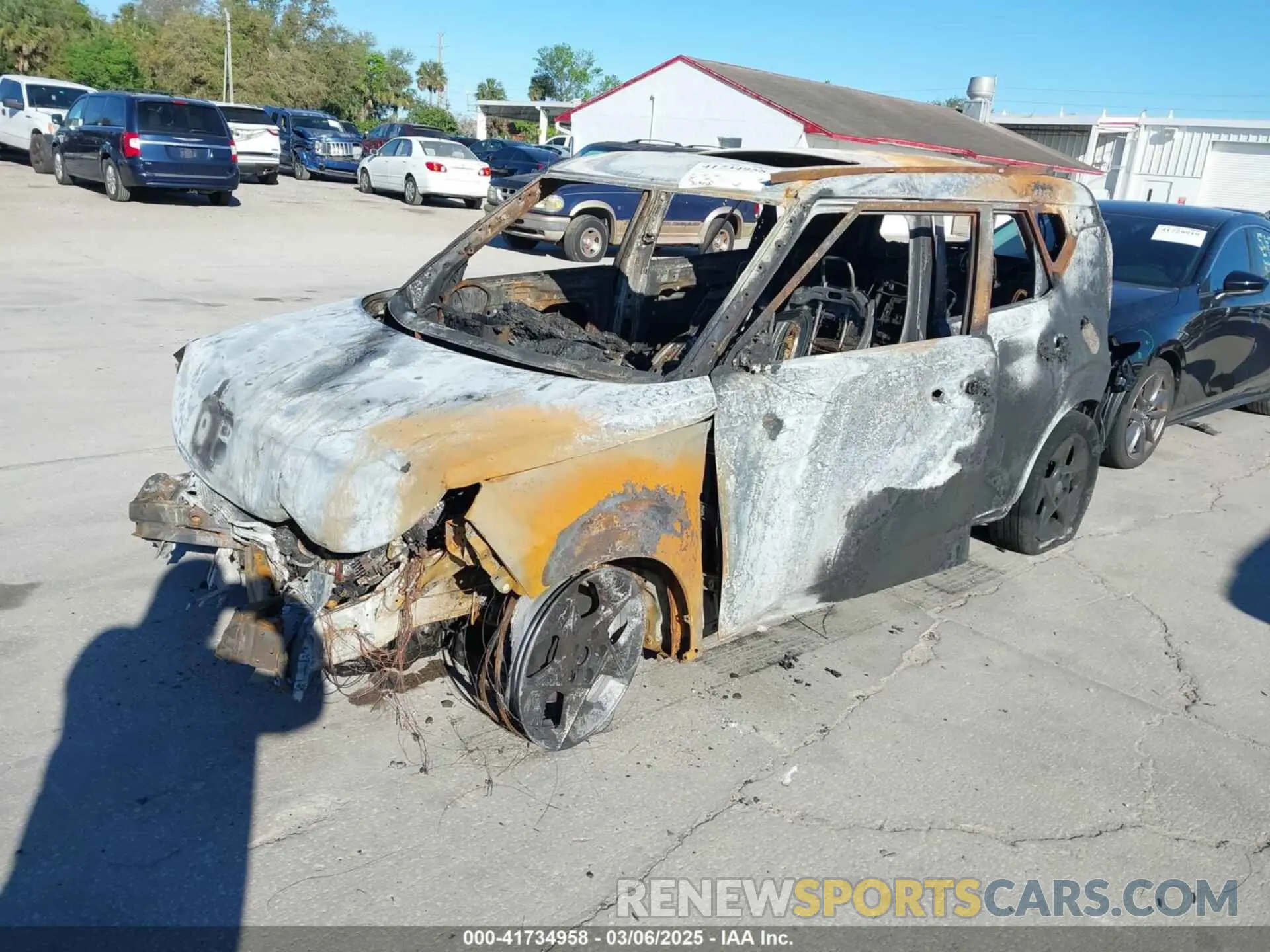 6 Photograph of a damaged car KNDJ33AU5P7893234 KIA SOUL 2023