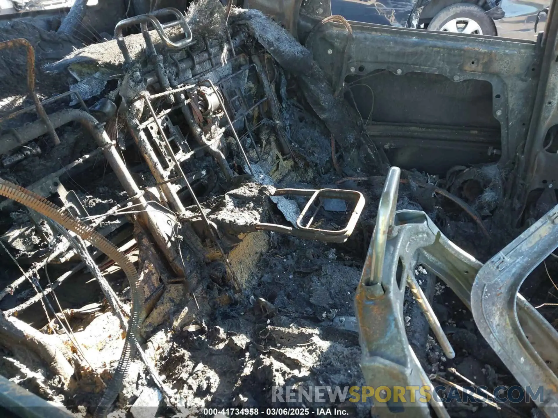 8 Photograph of a damaged car KNDJ33AU5P7893234 KIA SOUL 2023