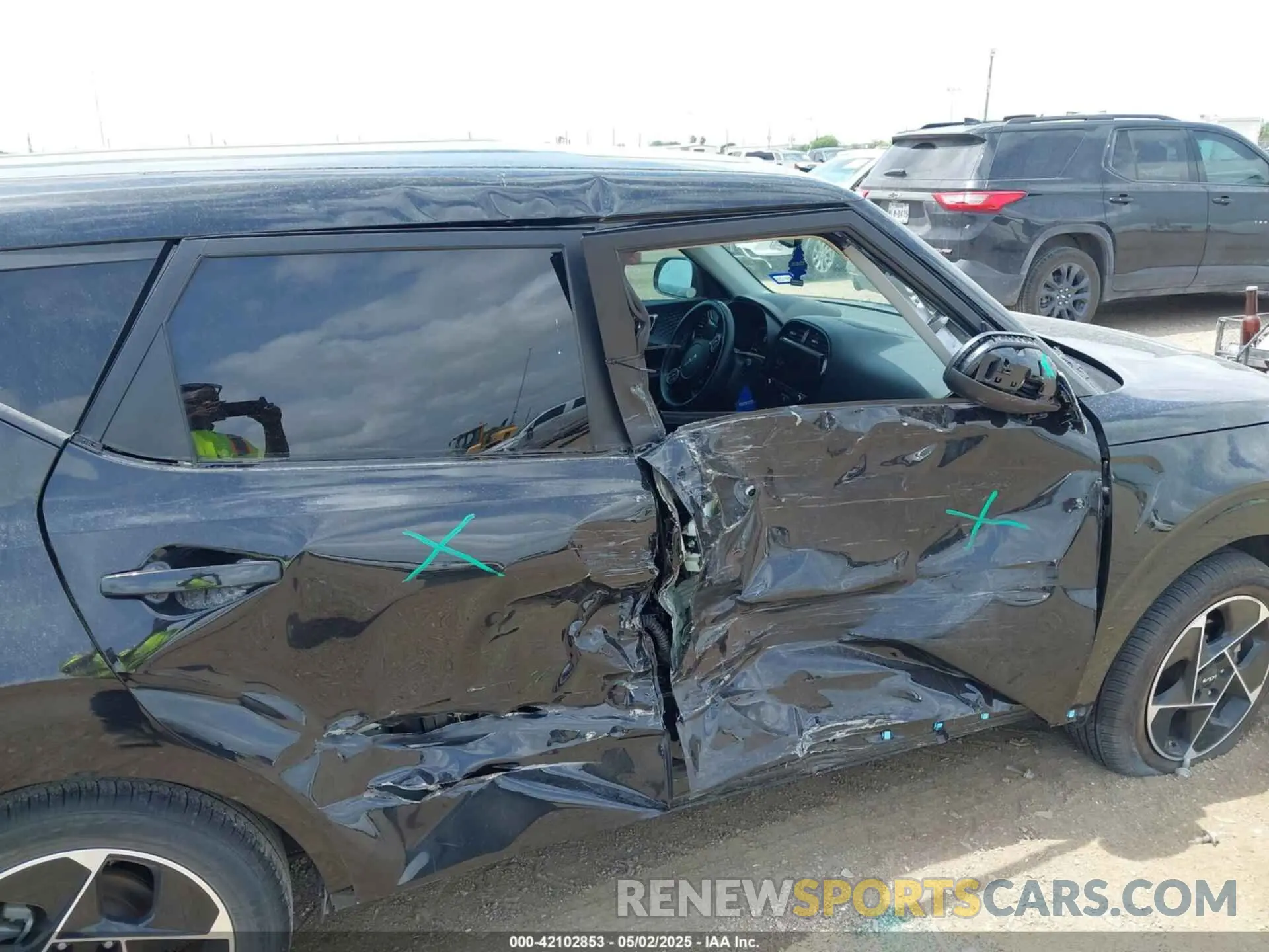 6 Photograph of a damaged car KNDJ33AU6P7869041 KIA SOUL 2023