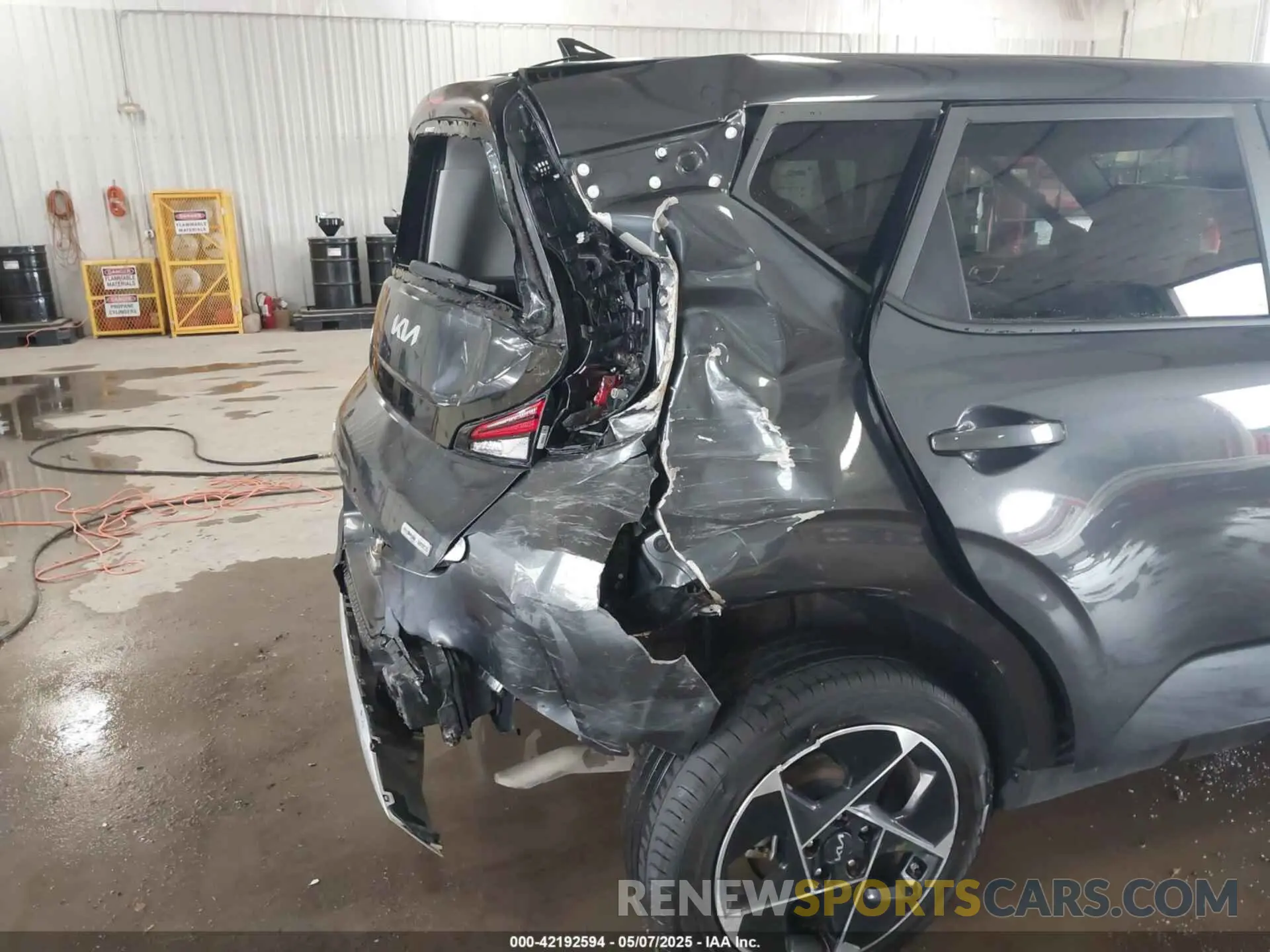 6 Photograph of a damaged car KNDJ33AU6P7891525 KIA SOUL 2023