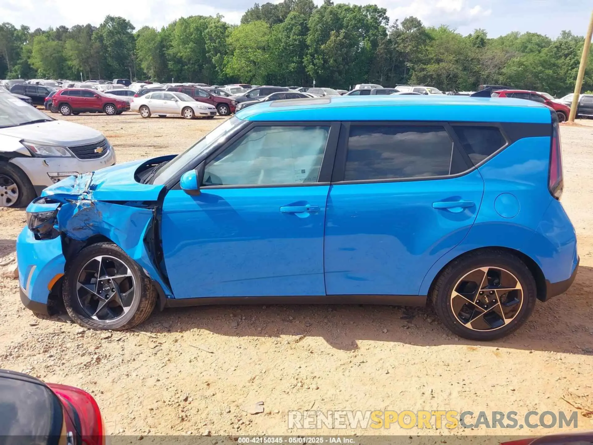 14 Photograph of a damaged car KNDJ33AU7P7195711 KIA SOUL 2023