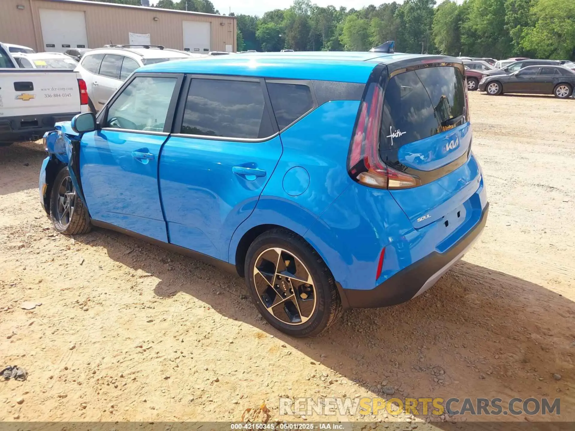 3 Photograph of a damaged car KNDJ33AU7P7195711 KIA SOUL 2023