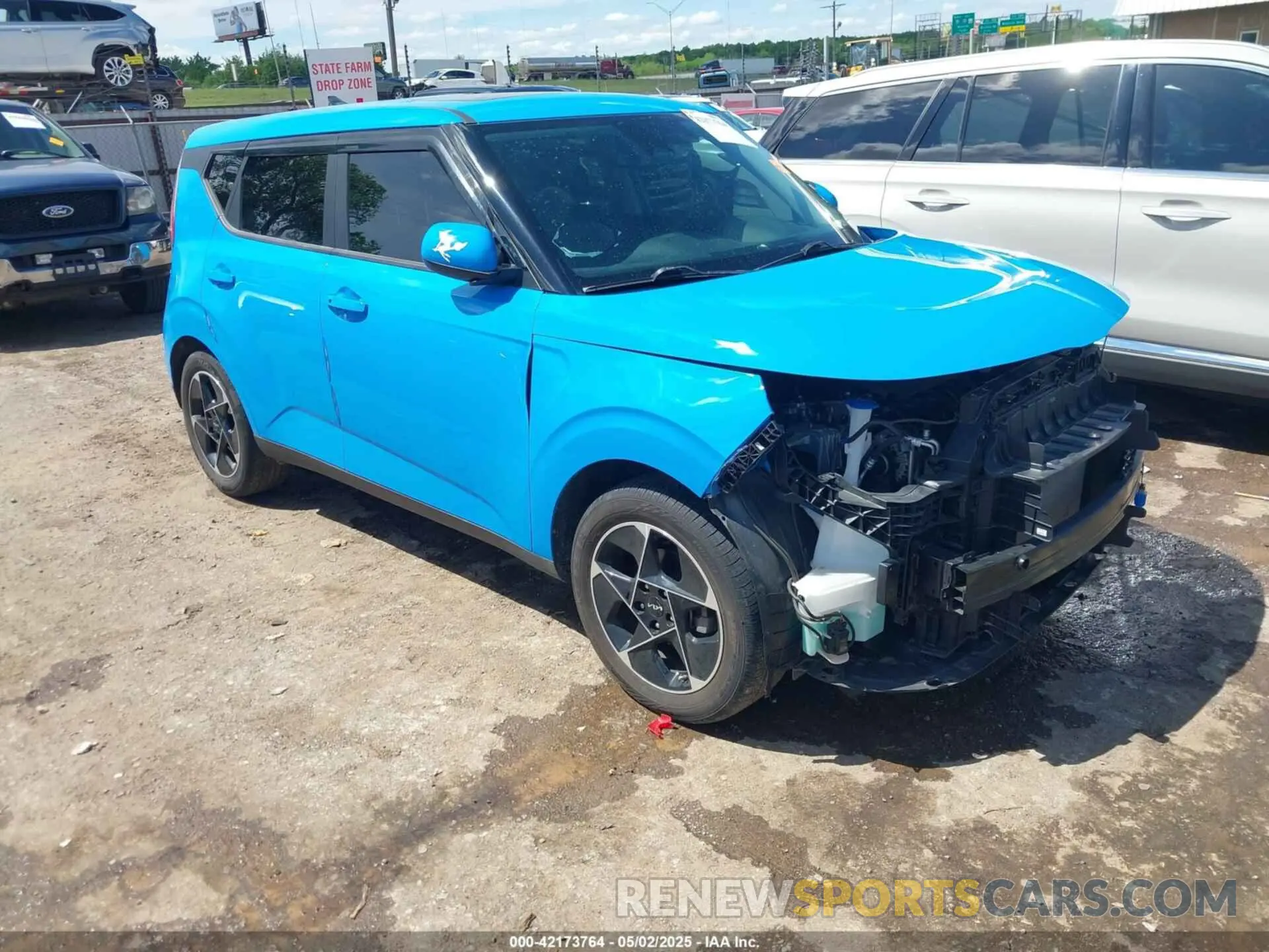 1 Photograph of a damaged car KNDJ33AU8P7210149 KIA SOUL 2023