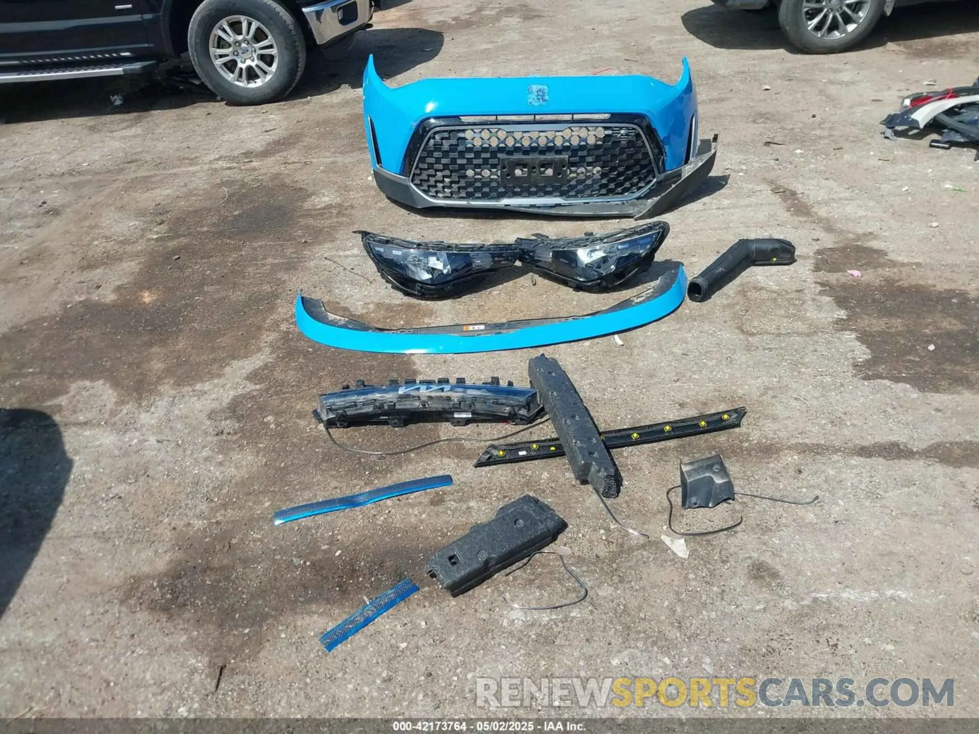 12 Photograph of a damaged car KNDJ33AU8P7210149 KIA SOUL 2023