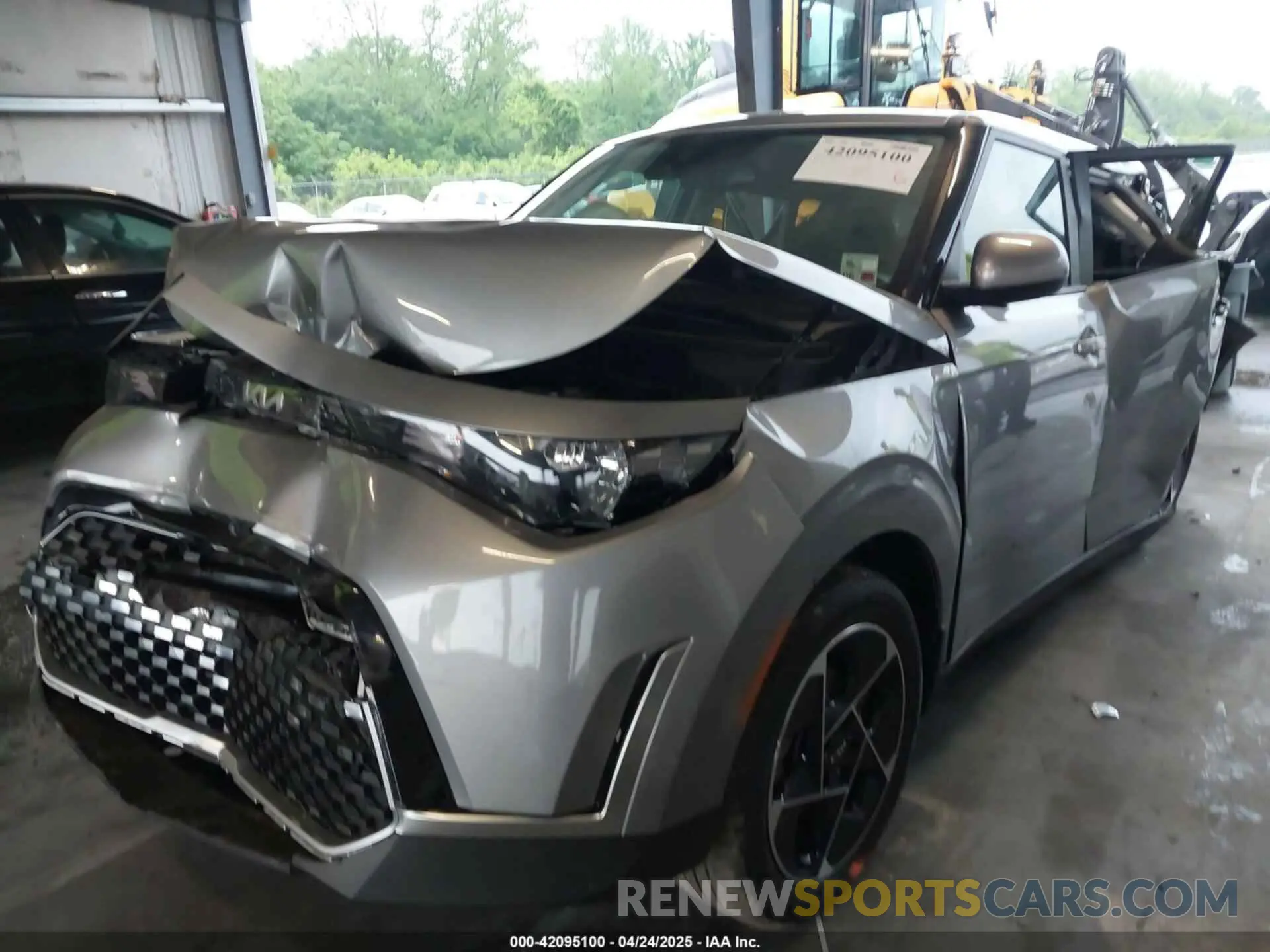2 Photograph of a damaged car KNDJ33AU8P7872815 KIA SOUL 2023