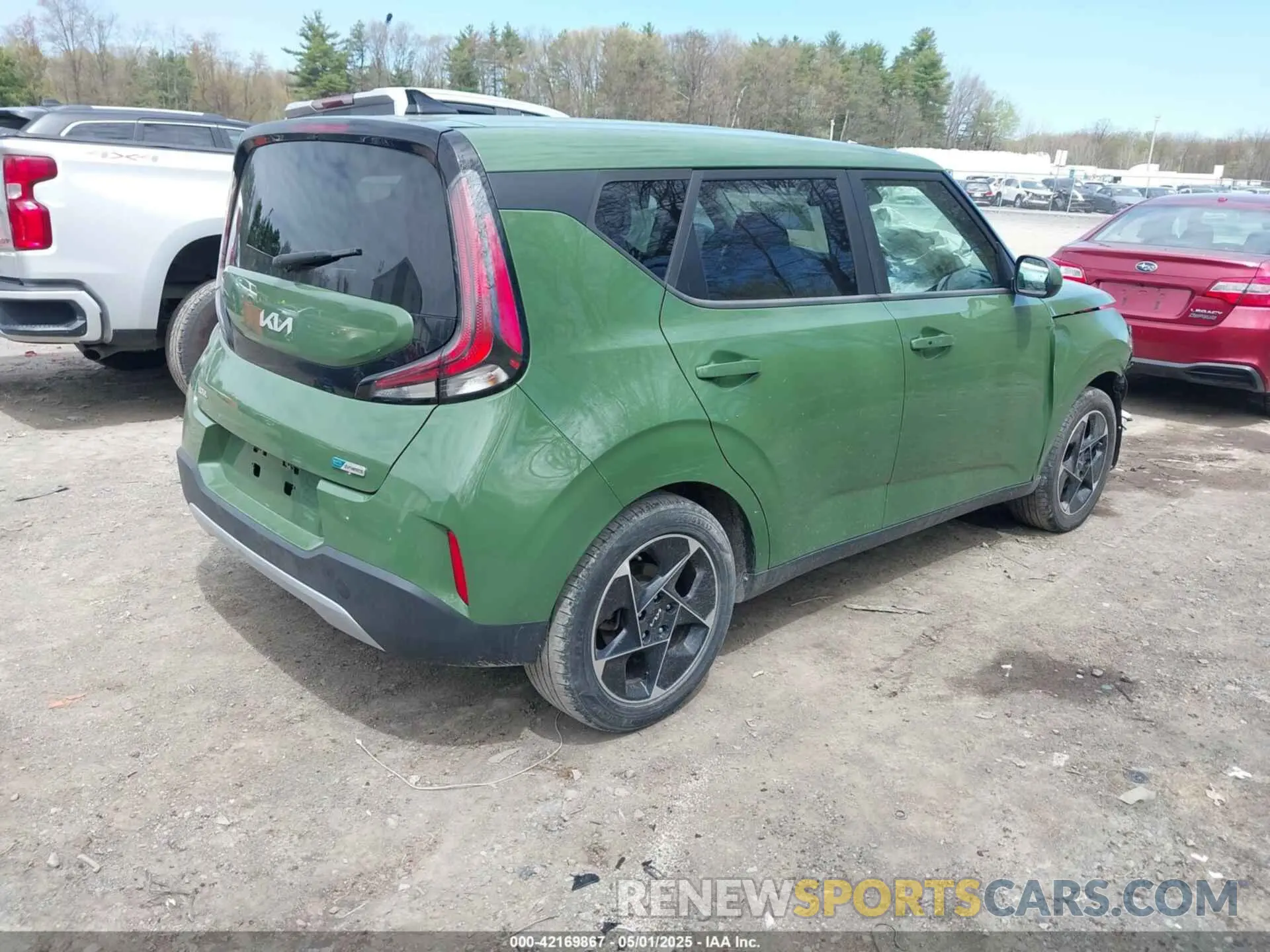 4 Photograph of a damaged car KNDJ33AU9P7194415 KIA SOUL 2023