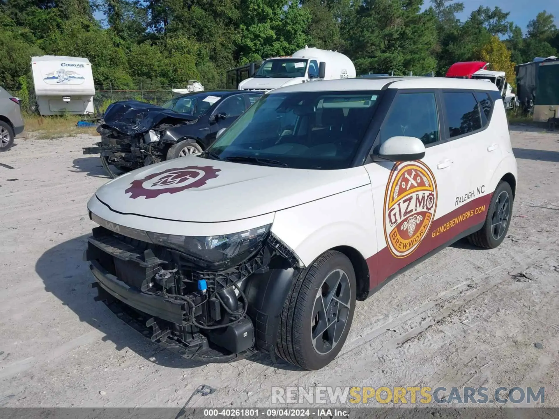 2 Photograph of a damaged car KNDJ33AU9P7838463 KIA SOUL 2023