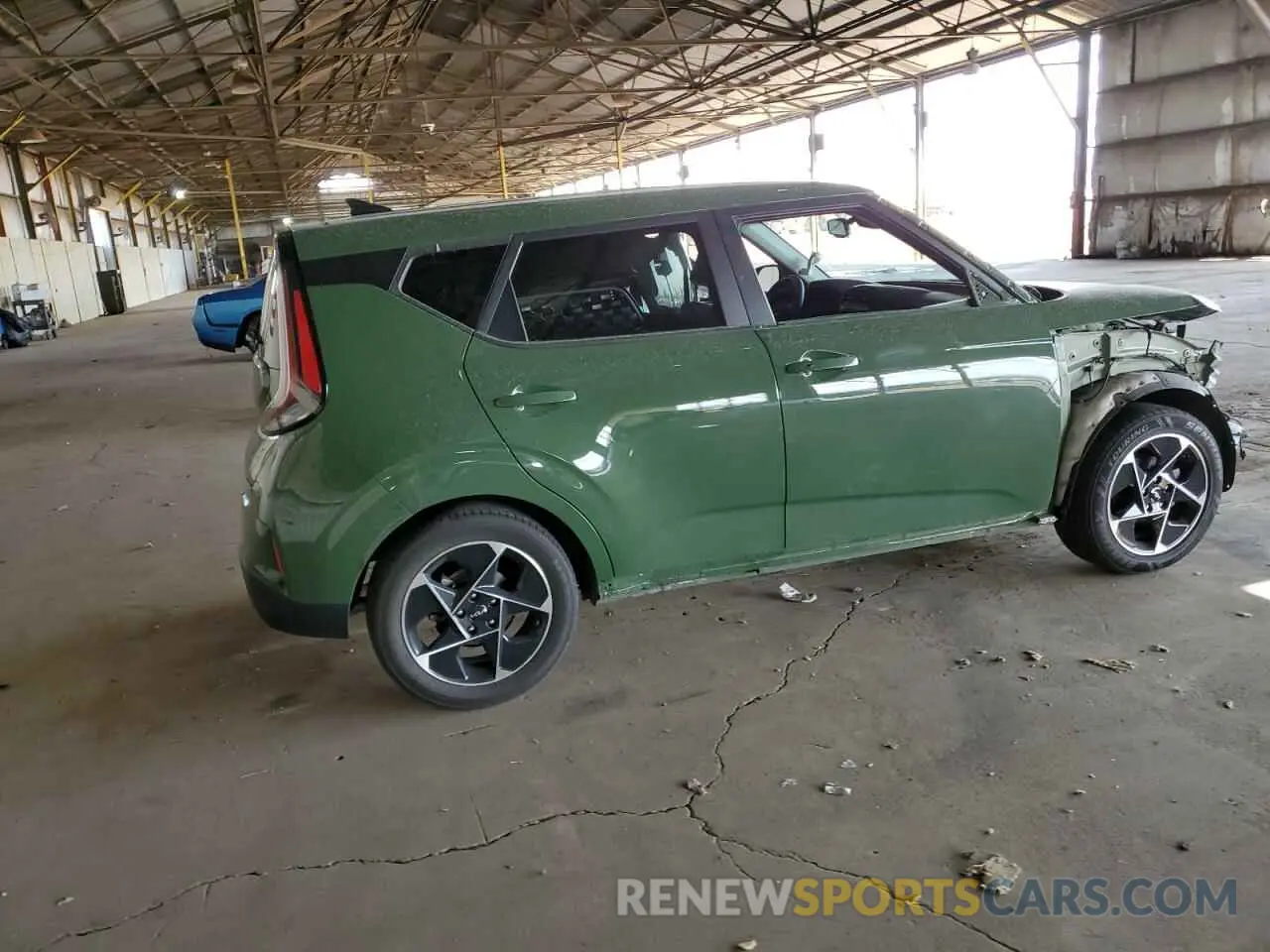 3 Photograph of a damaged car KNDJ33AUXP7211514 KIA SOUL 2023