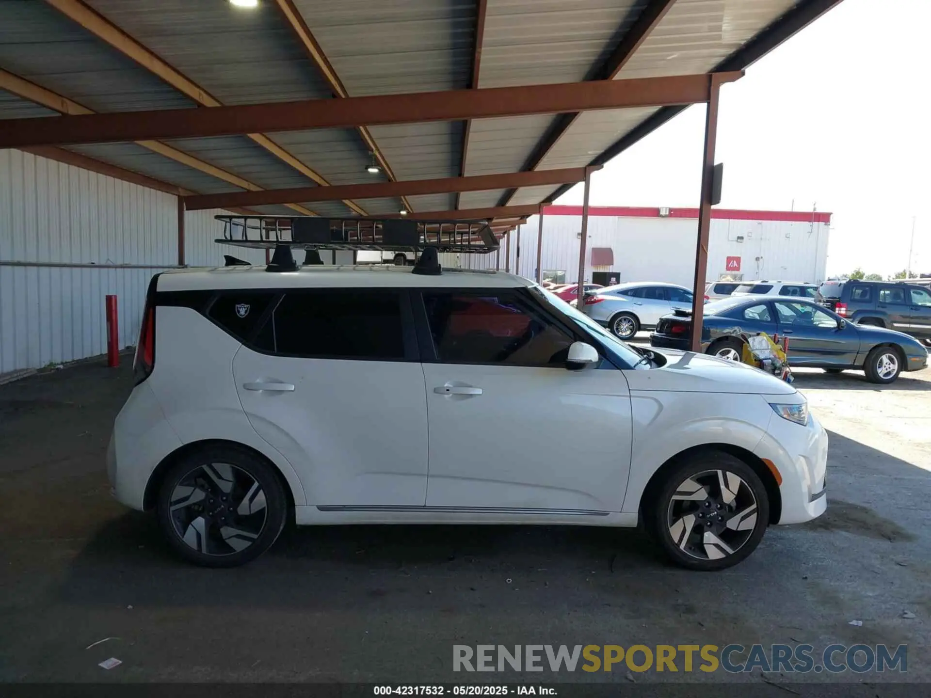 13 Photograph of a damaged car KNDJ53AU0P7865156 KIA SOUL 2023